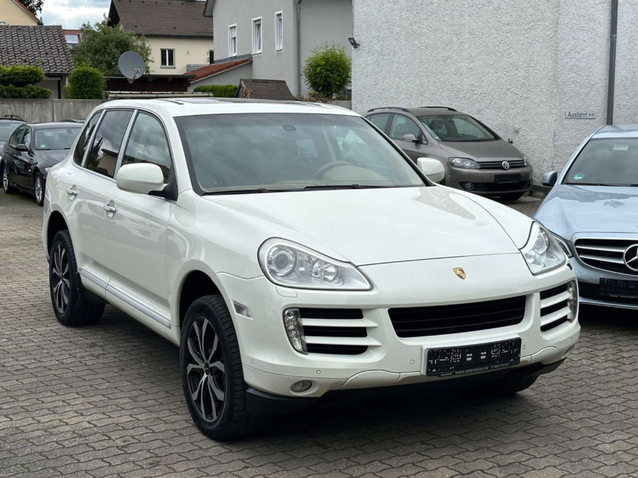 Porsche - Cayenne