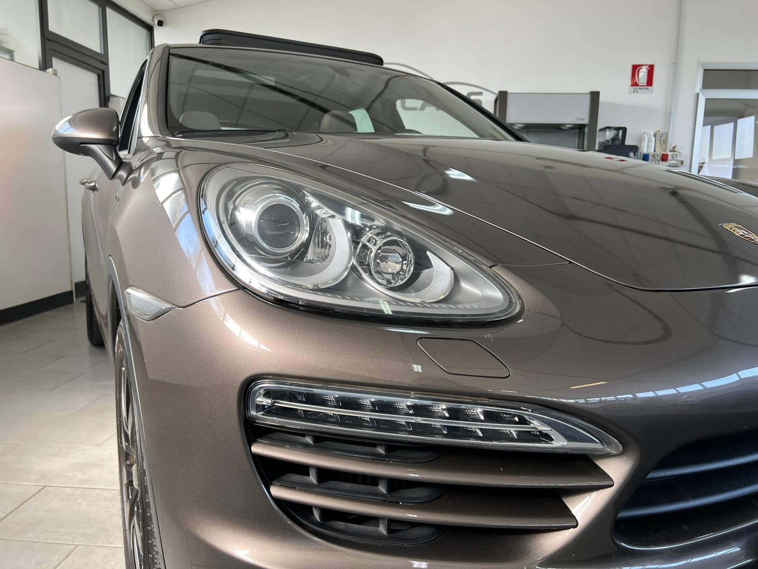 Porsche - Cayenne