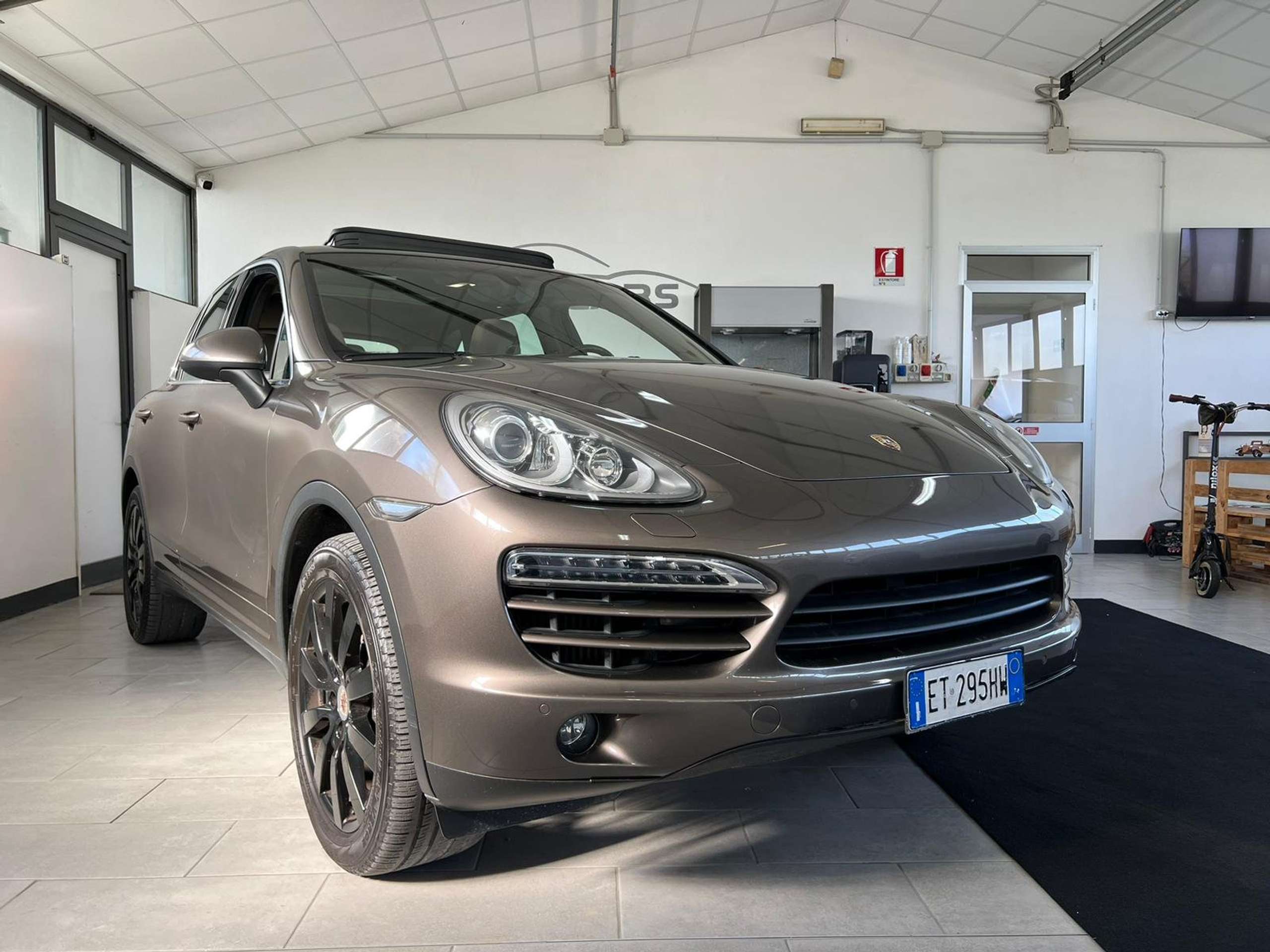 Porsche - Cayenne