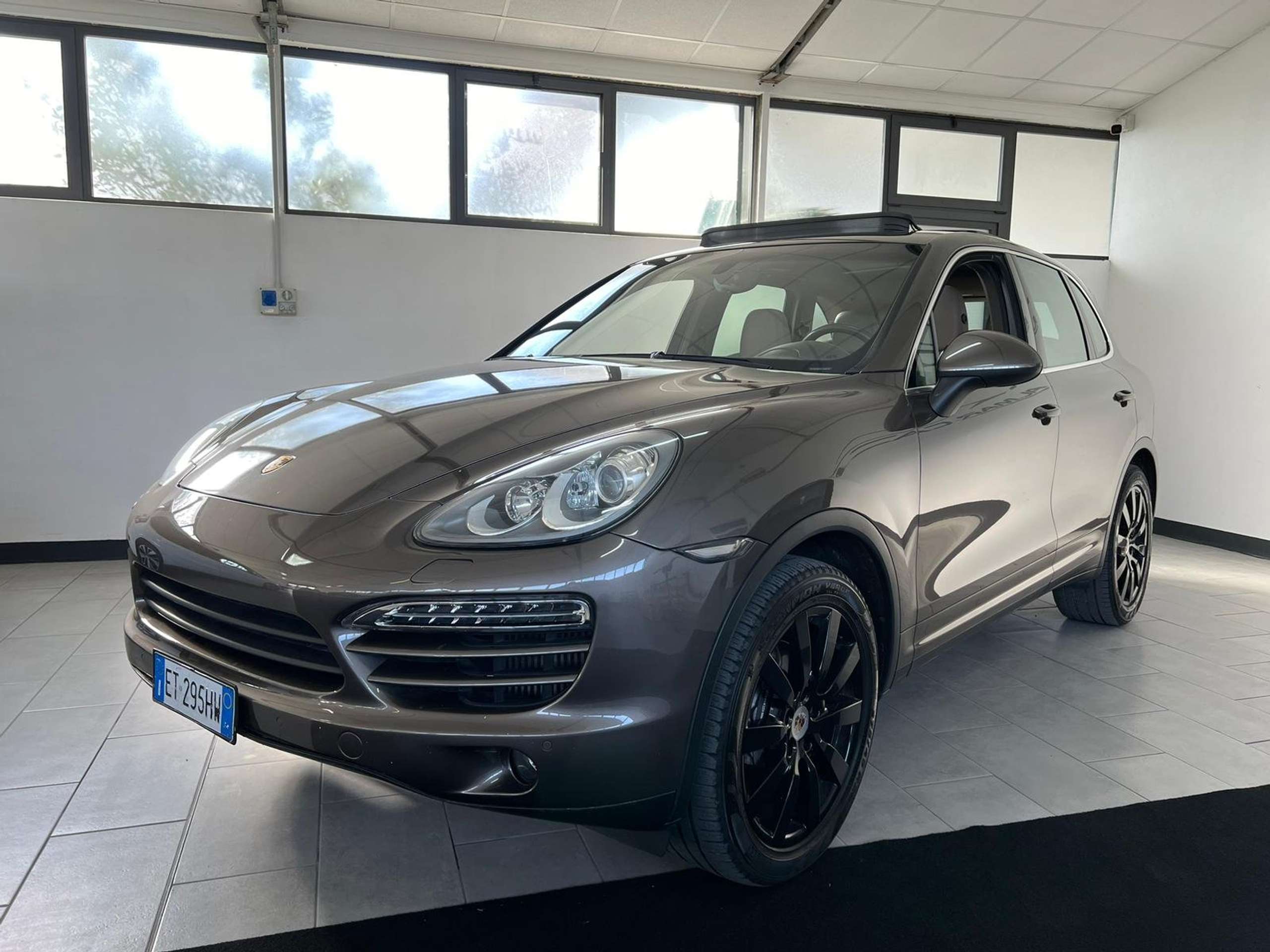 Porsche - Cayenne