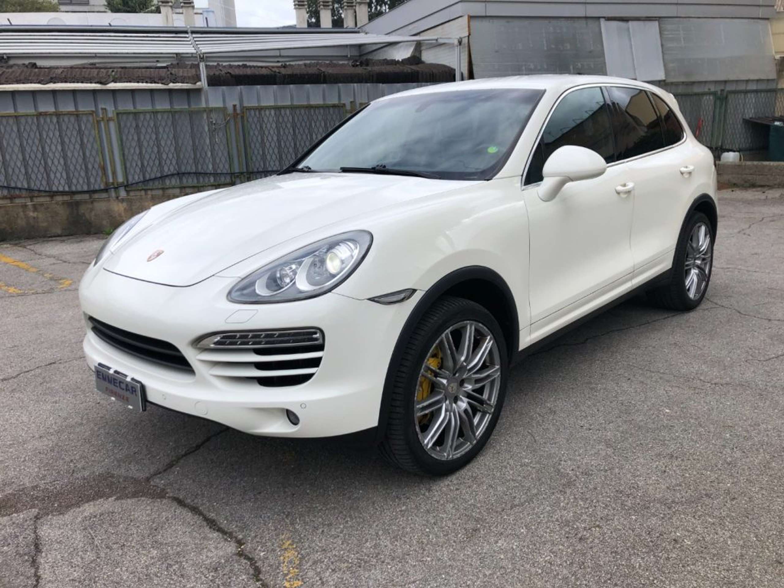 Porsche - Cayenne