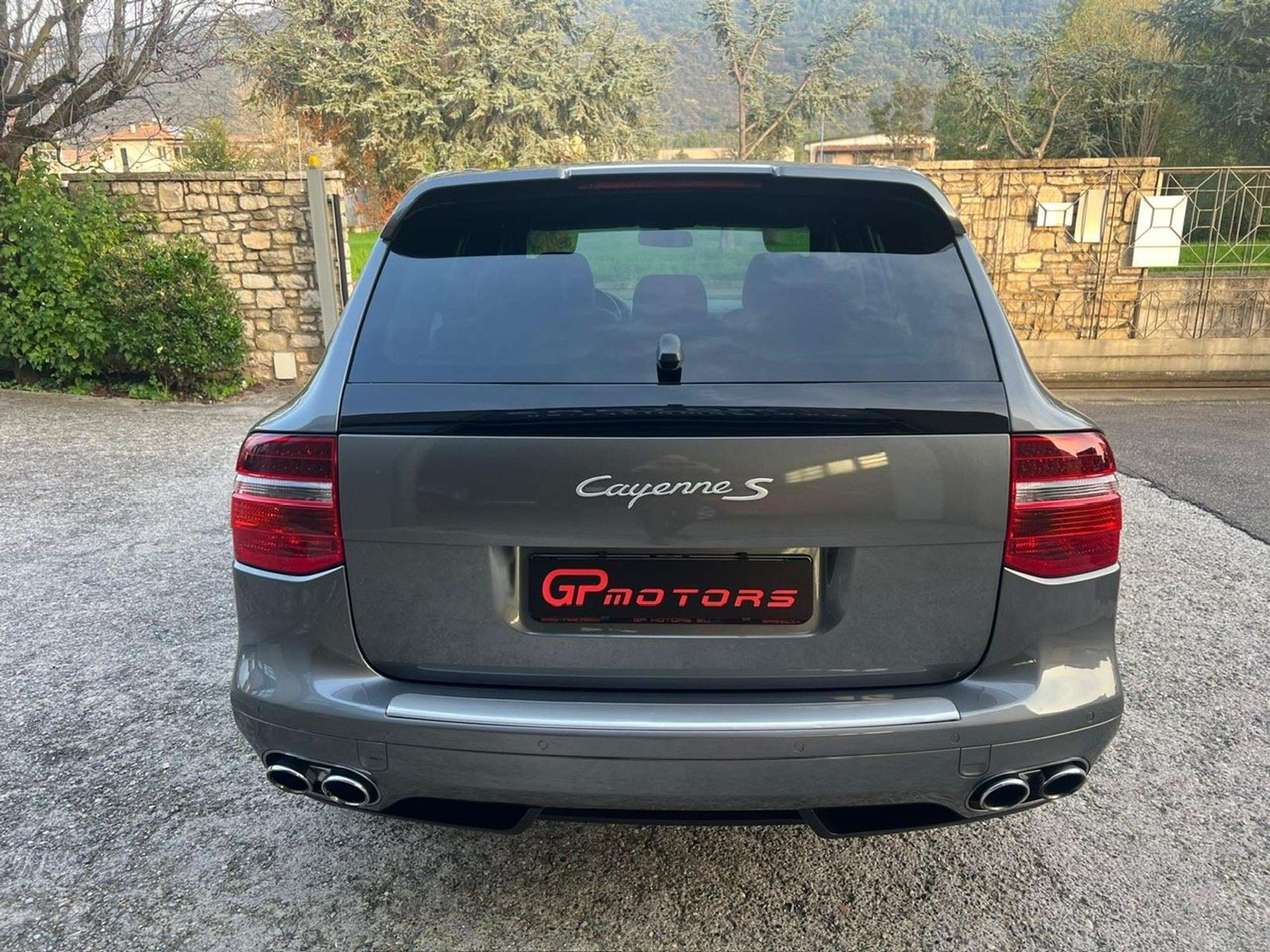 Porsche - Cayenne