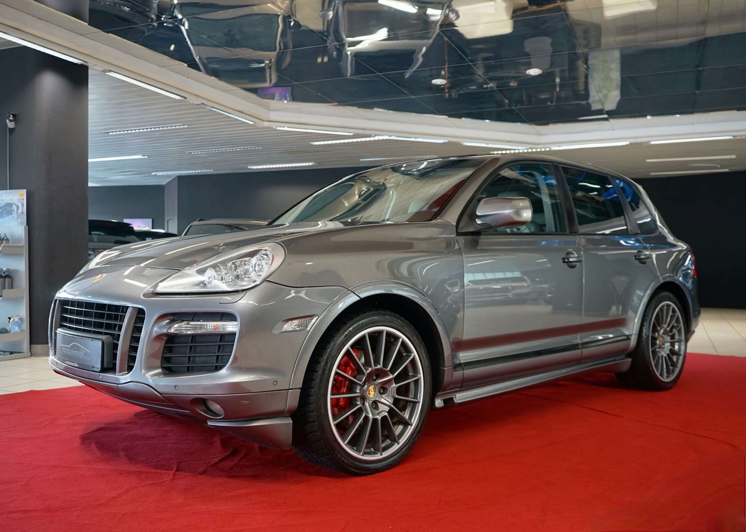 Porsche - Cayenne