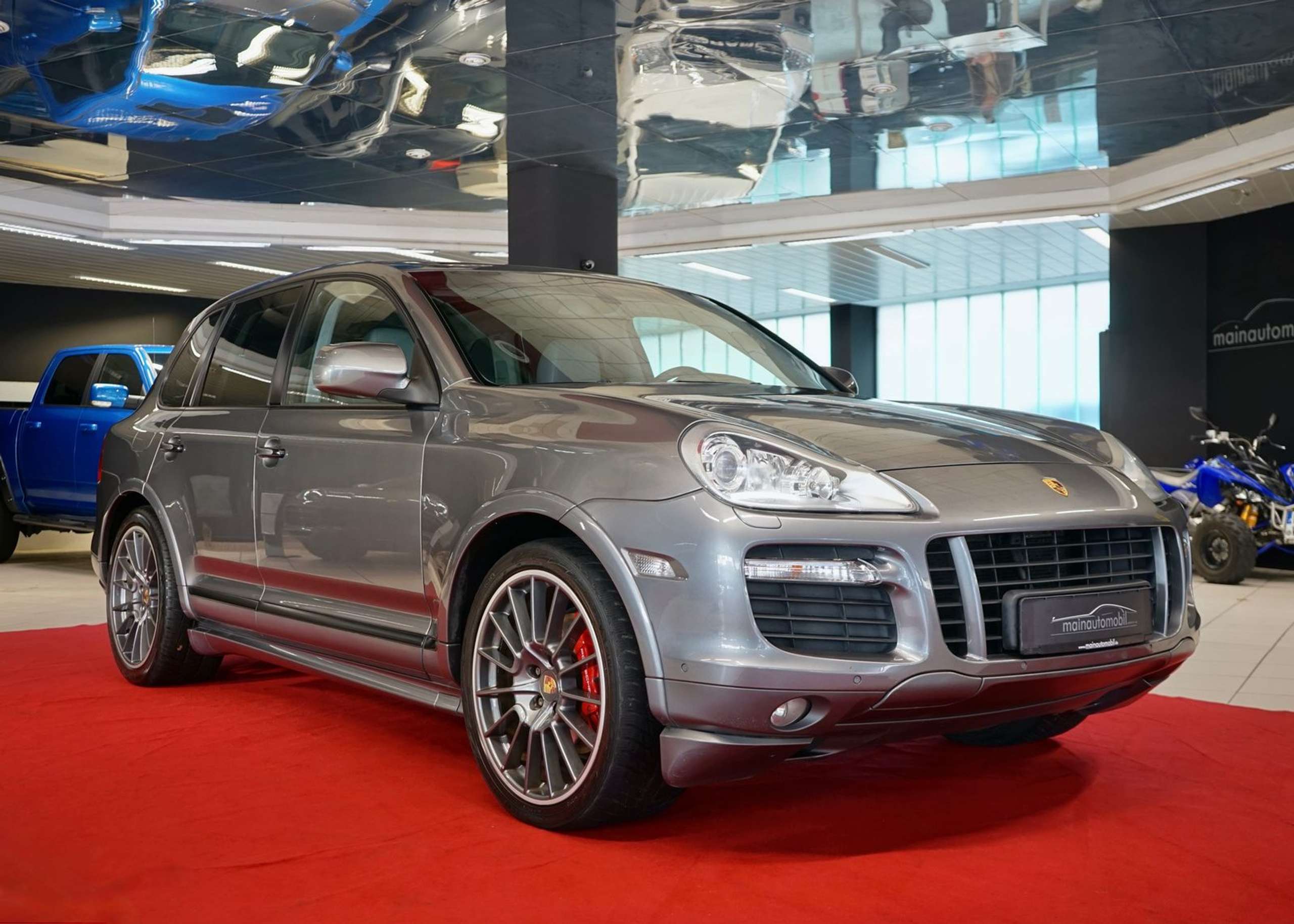 Porsche - Cayenne