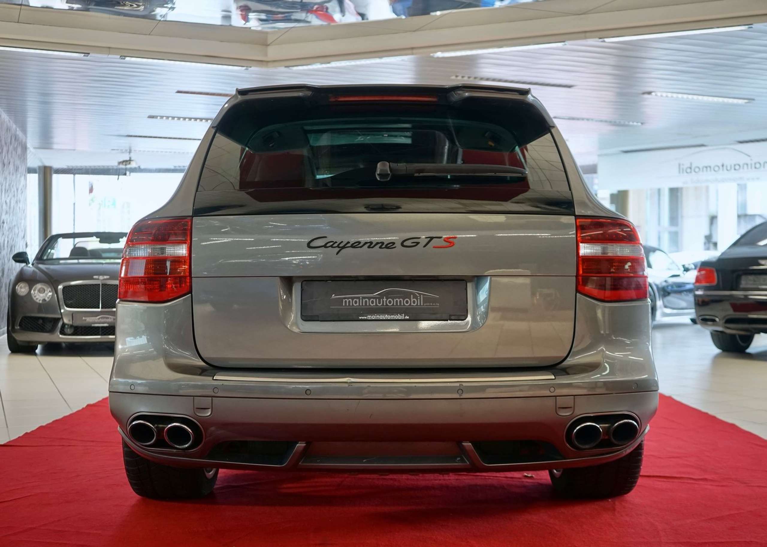 Porsche - Cayenne