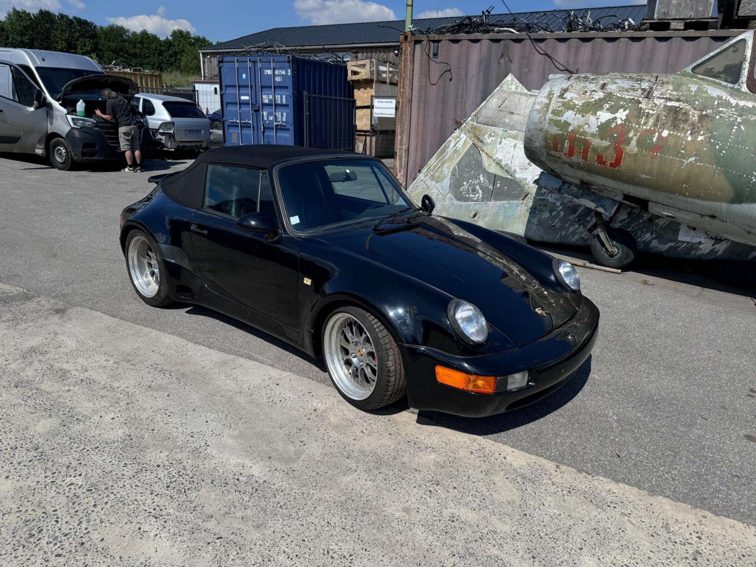 Porsche - 911