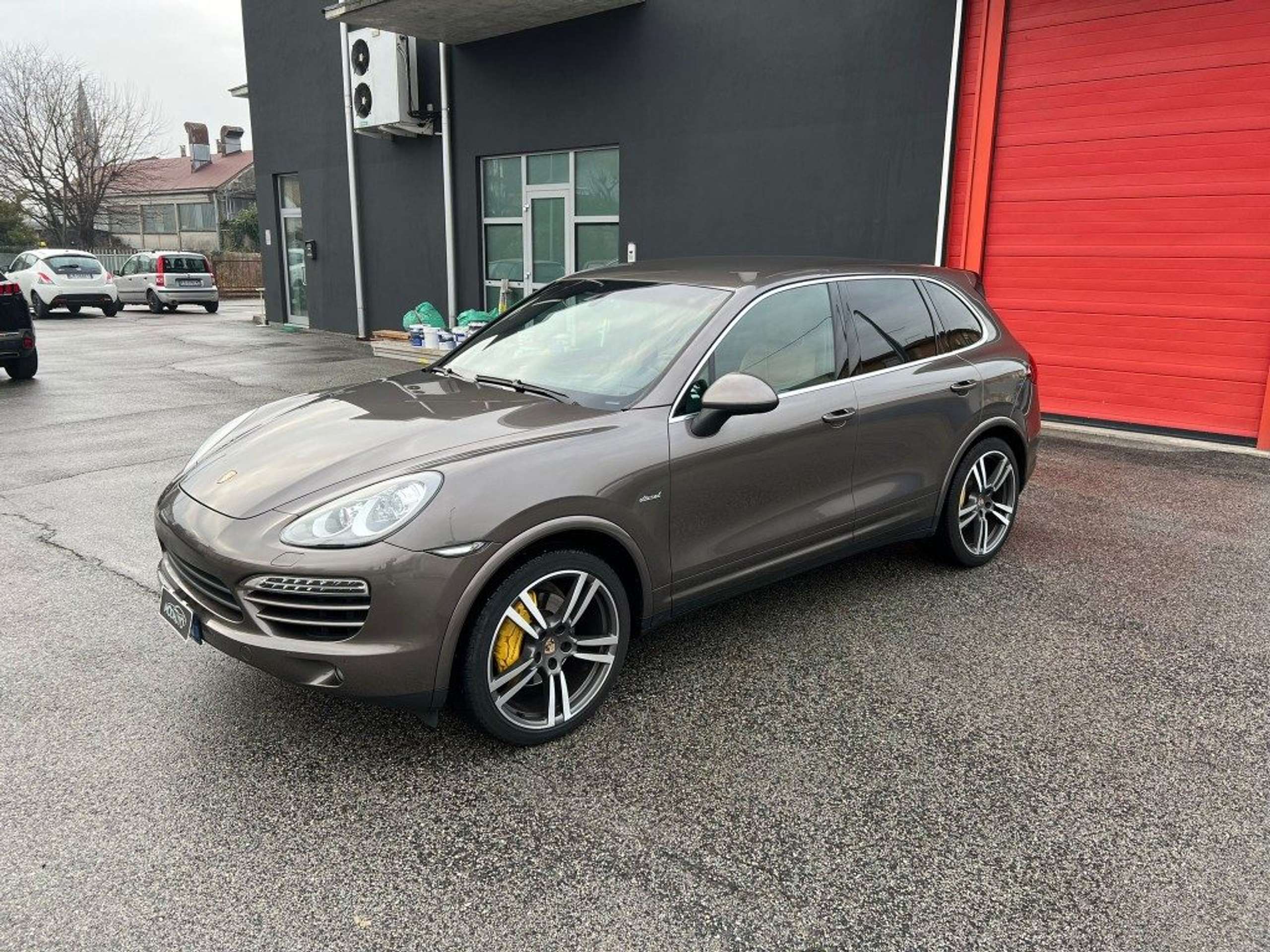 Porsche - Cayenne