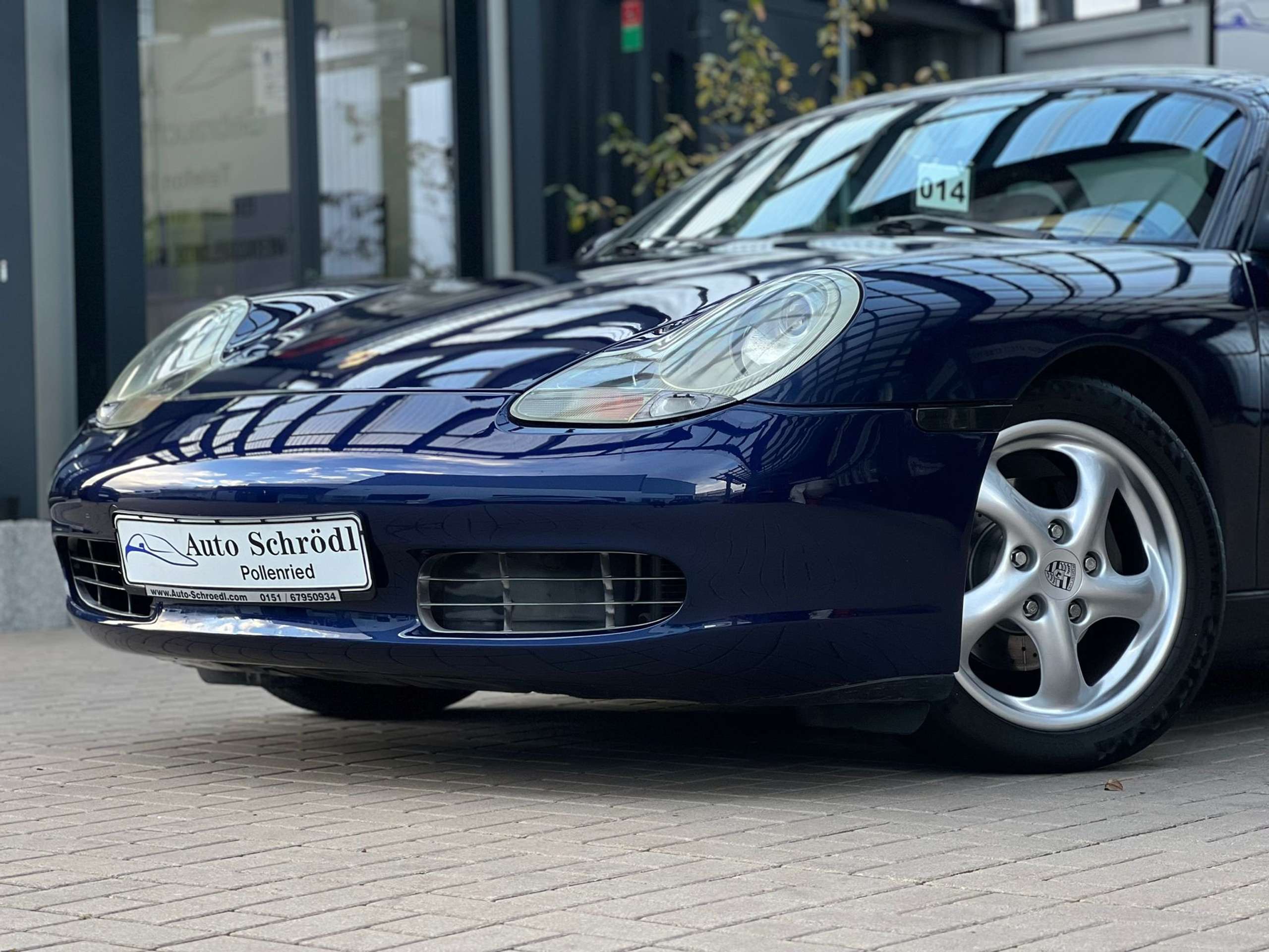 Porsche - Boxster