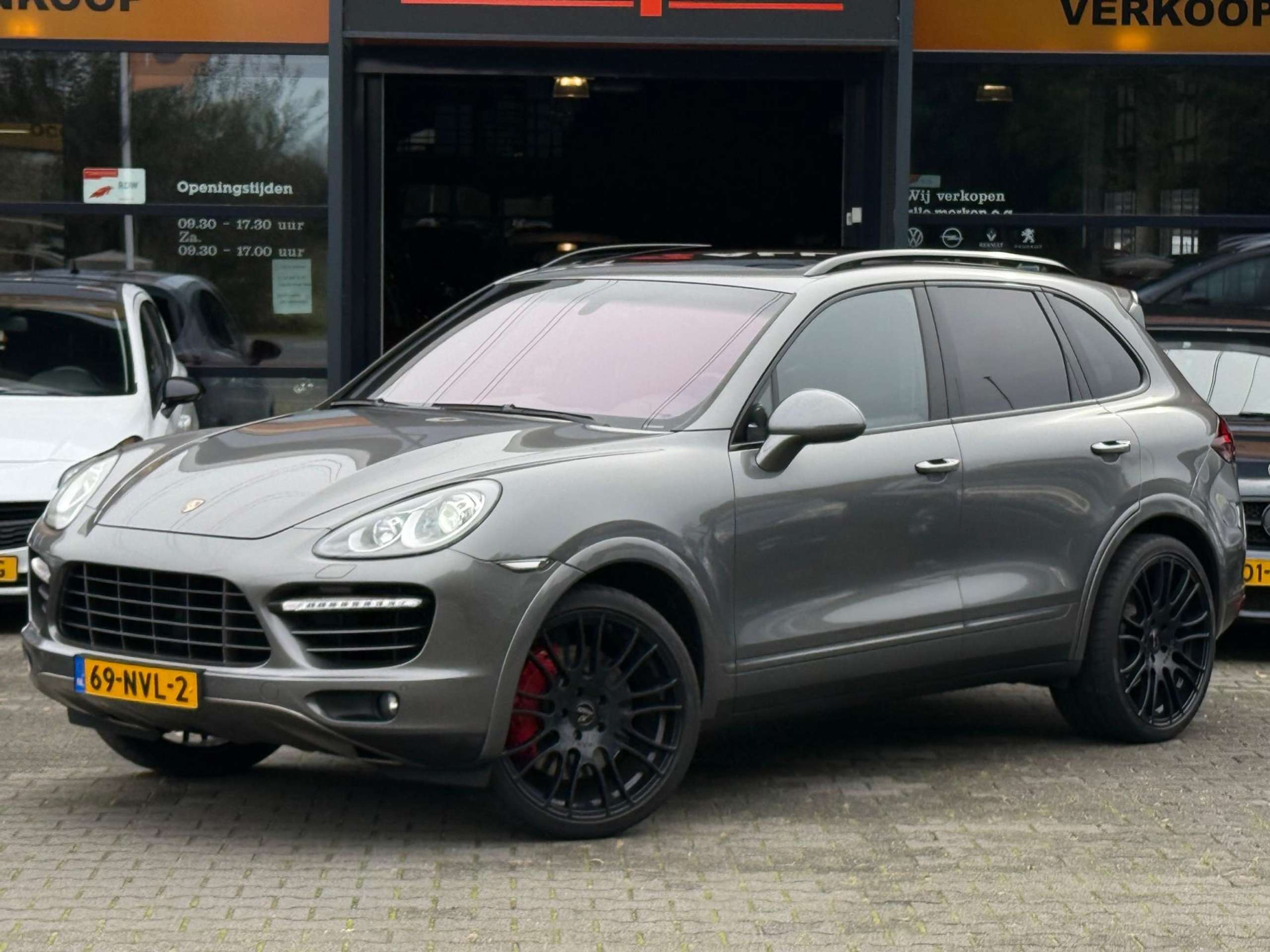 Porsche - Cayenne