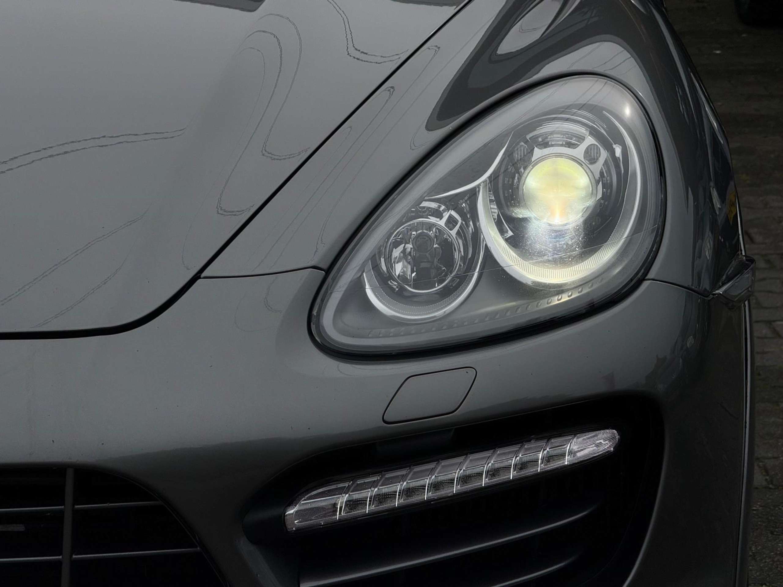 Porsche - Cayenne