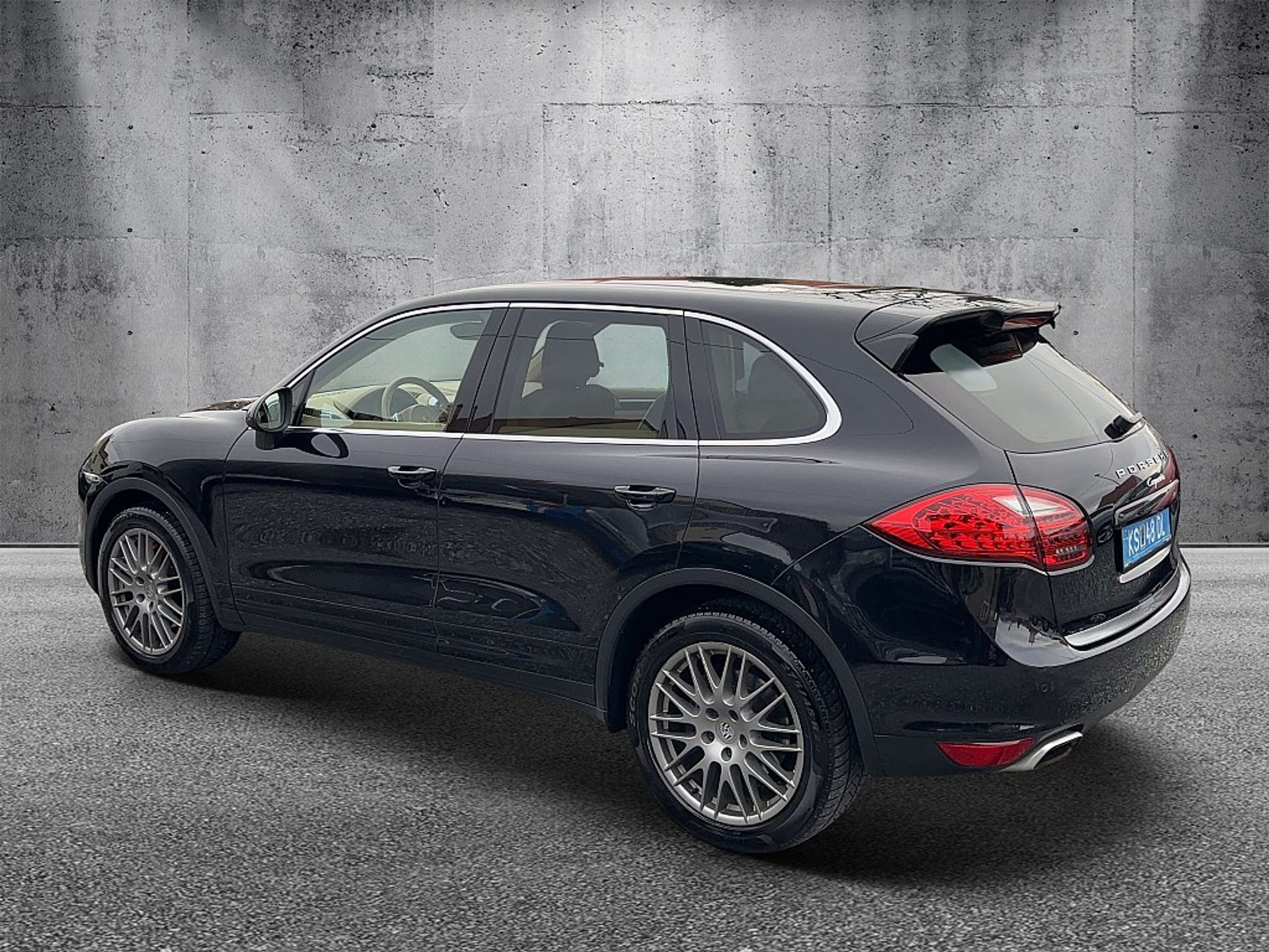 Porsche - Cayenne