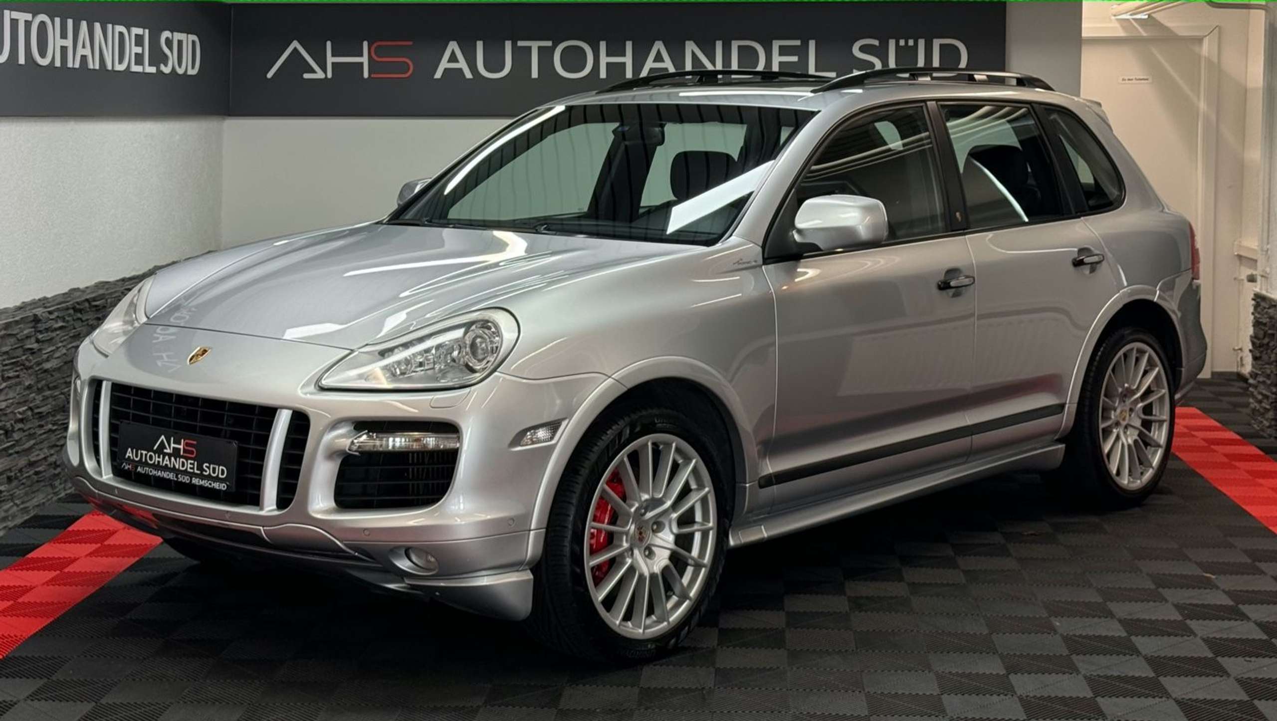 Porsche - Cayenne