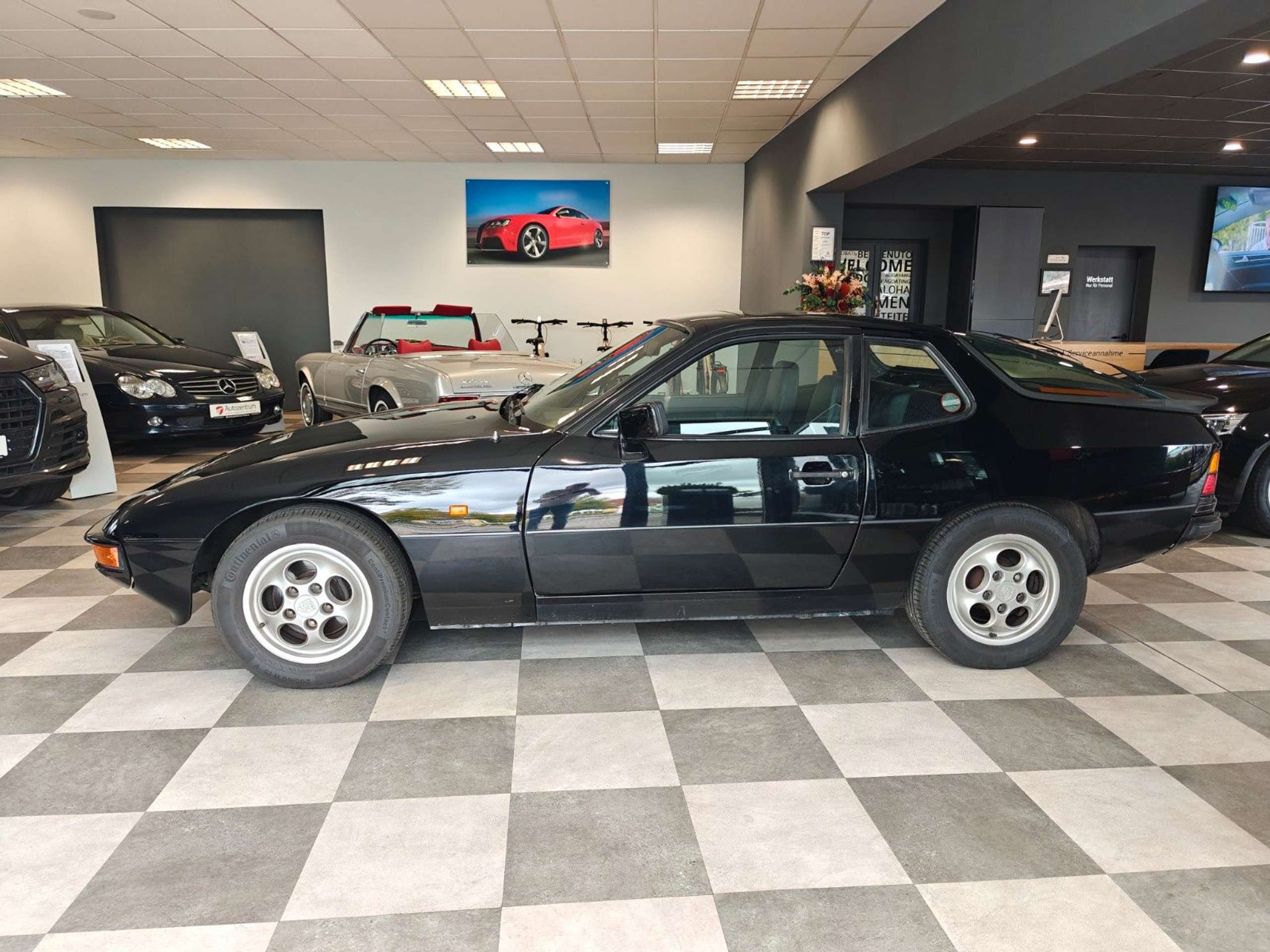 Porsche - 924