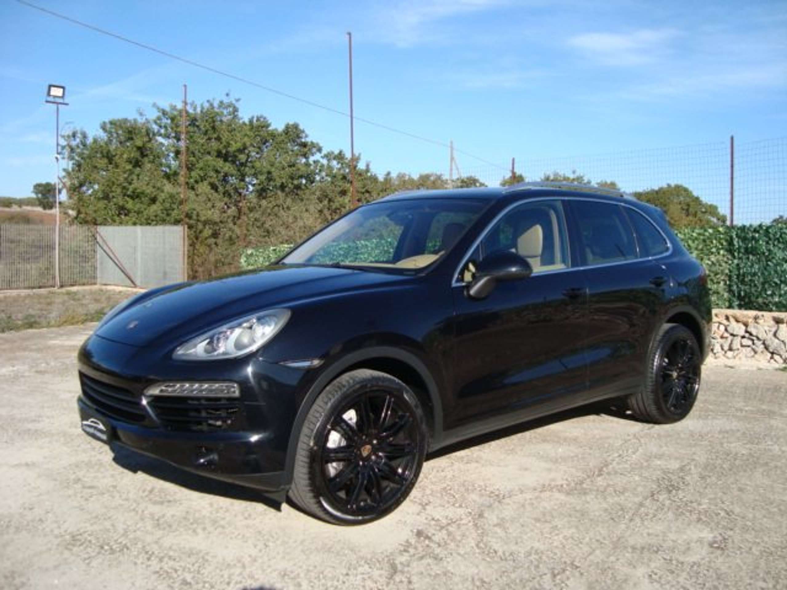 Porsche - Cayenne