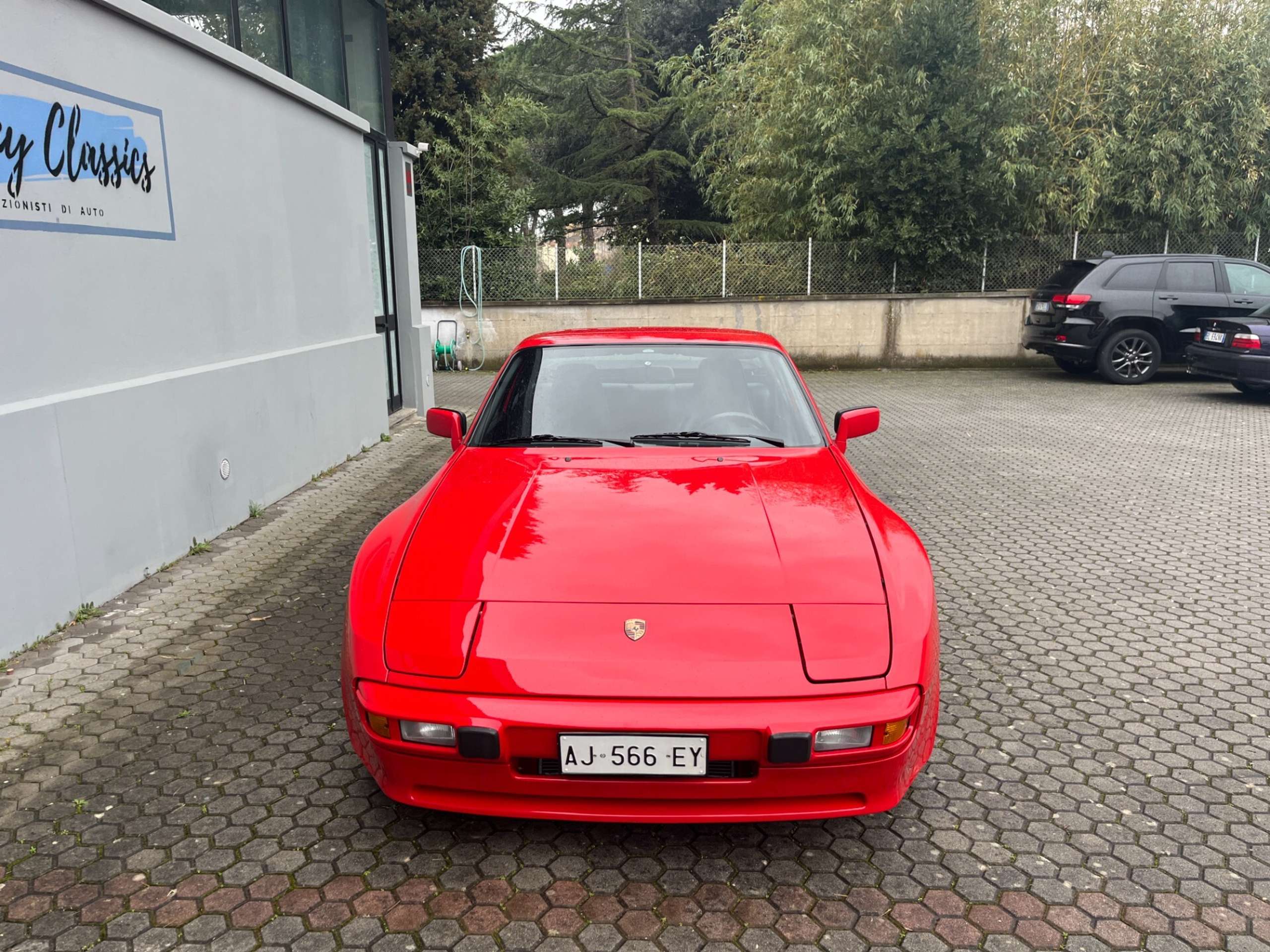 Porsche - 944