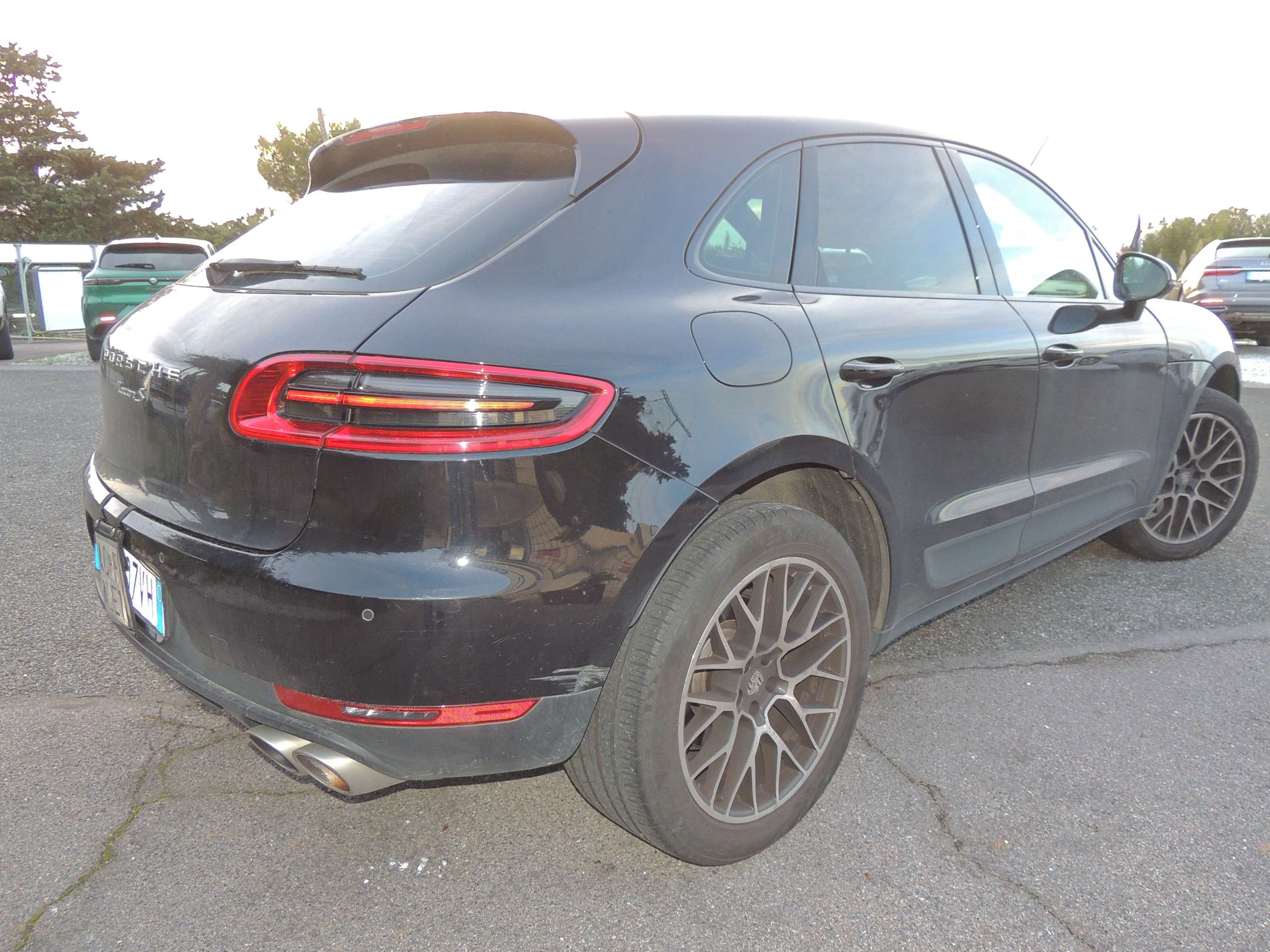 Porsche - Macan