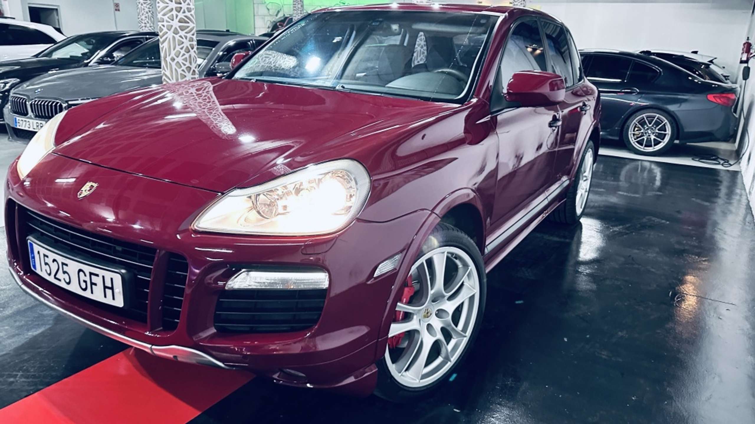 Porsche - Cayenne