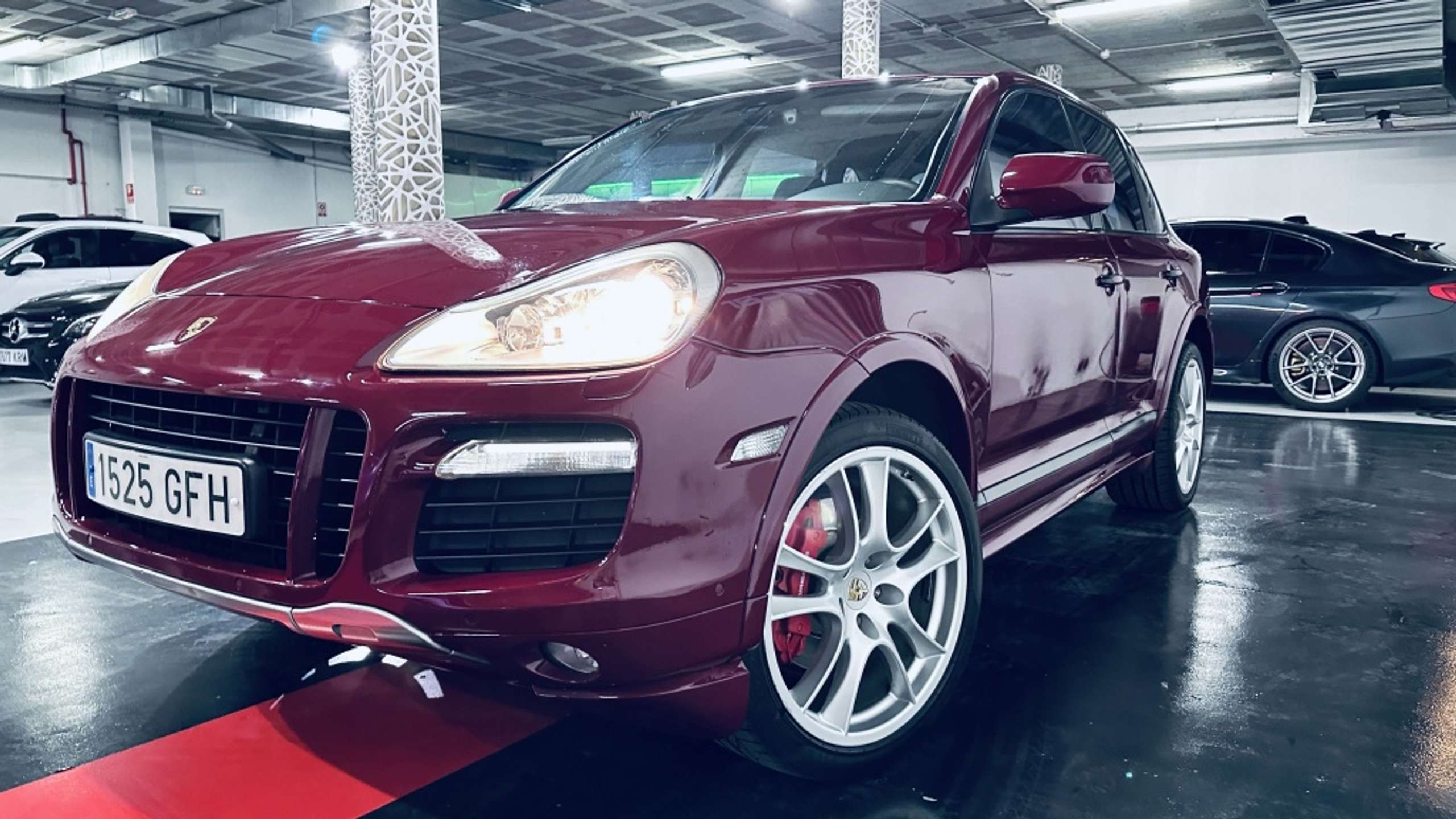 Porsche - Cayenne