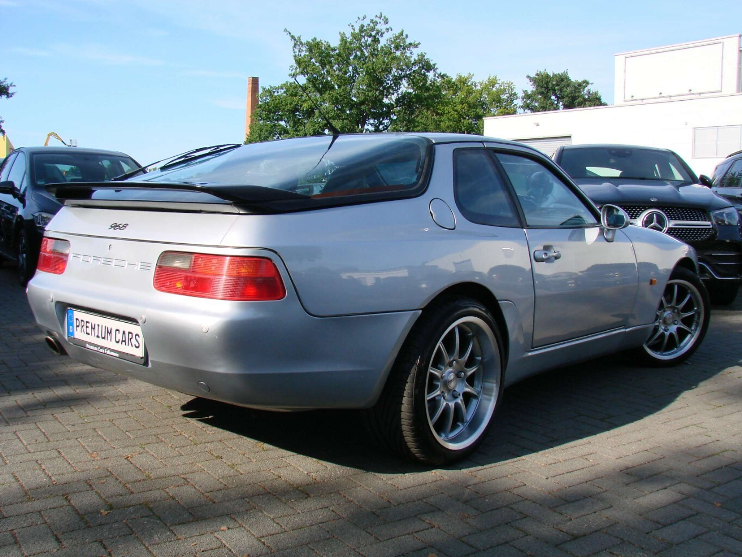 Porsche - 968