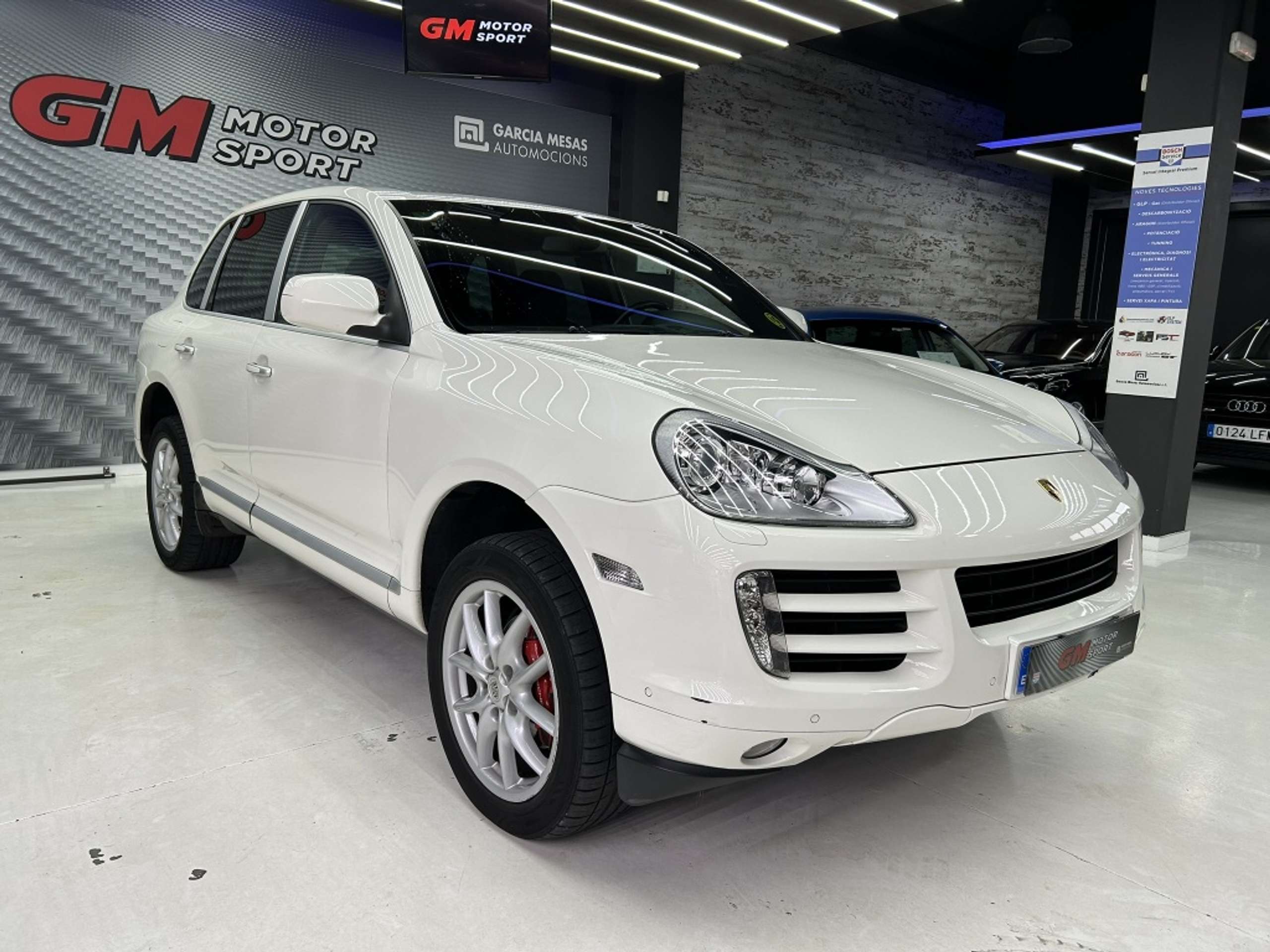 Porsche - Cayenne