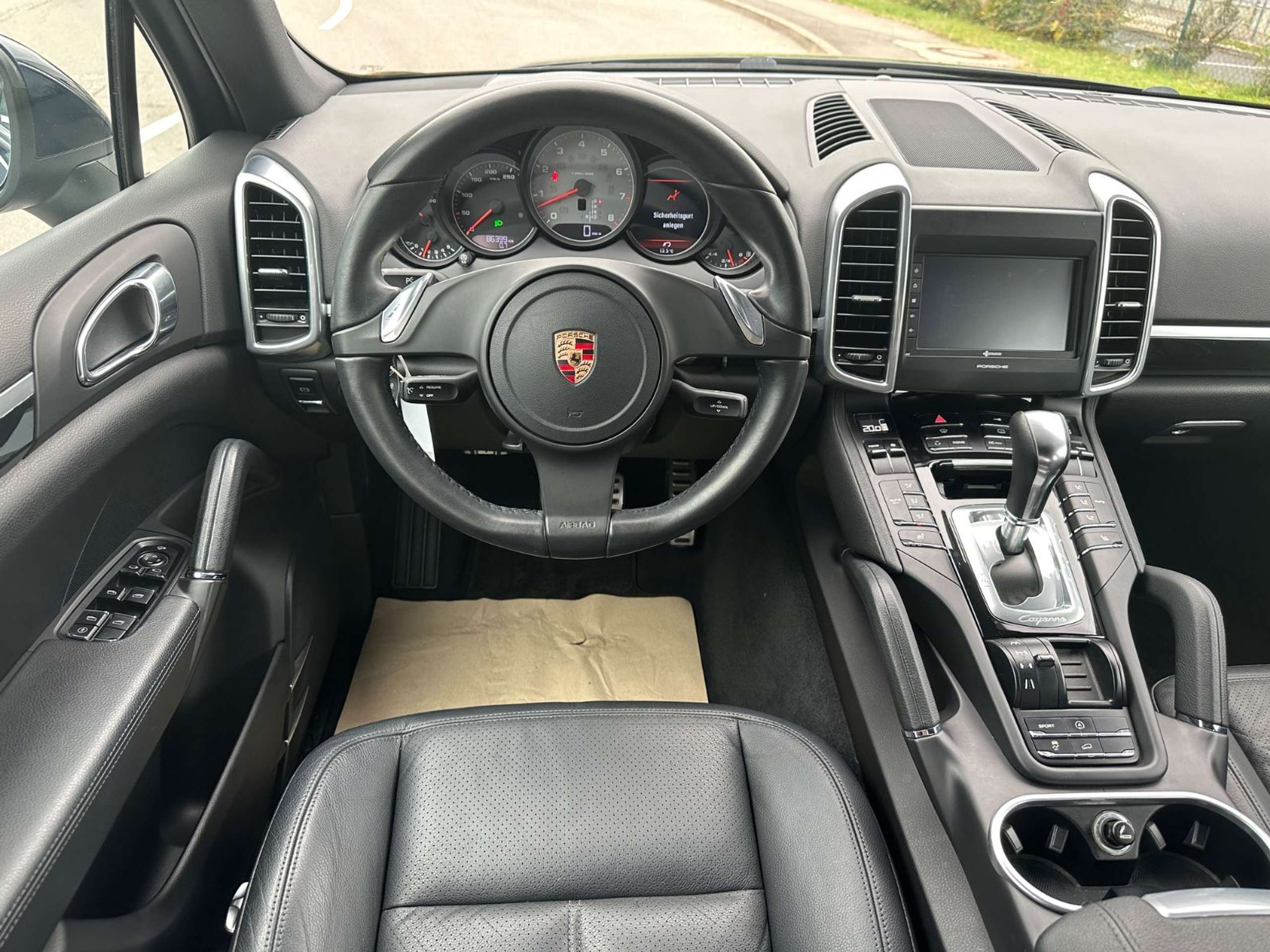 Porsche - Cayenne