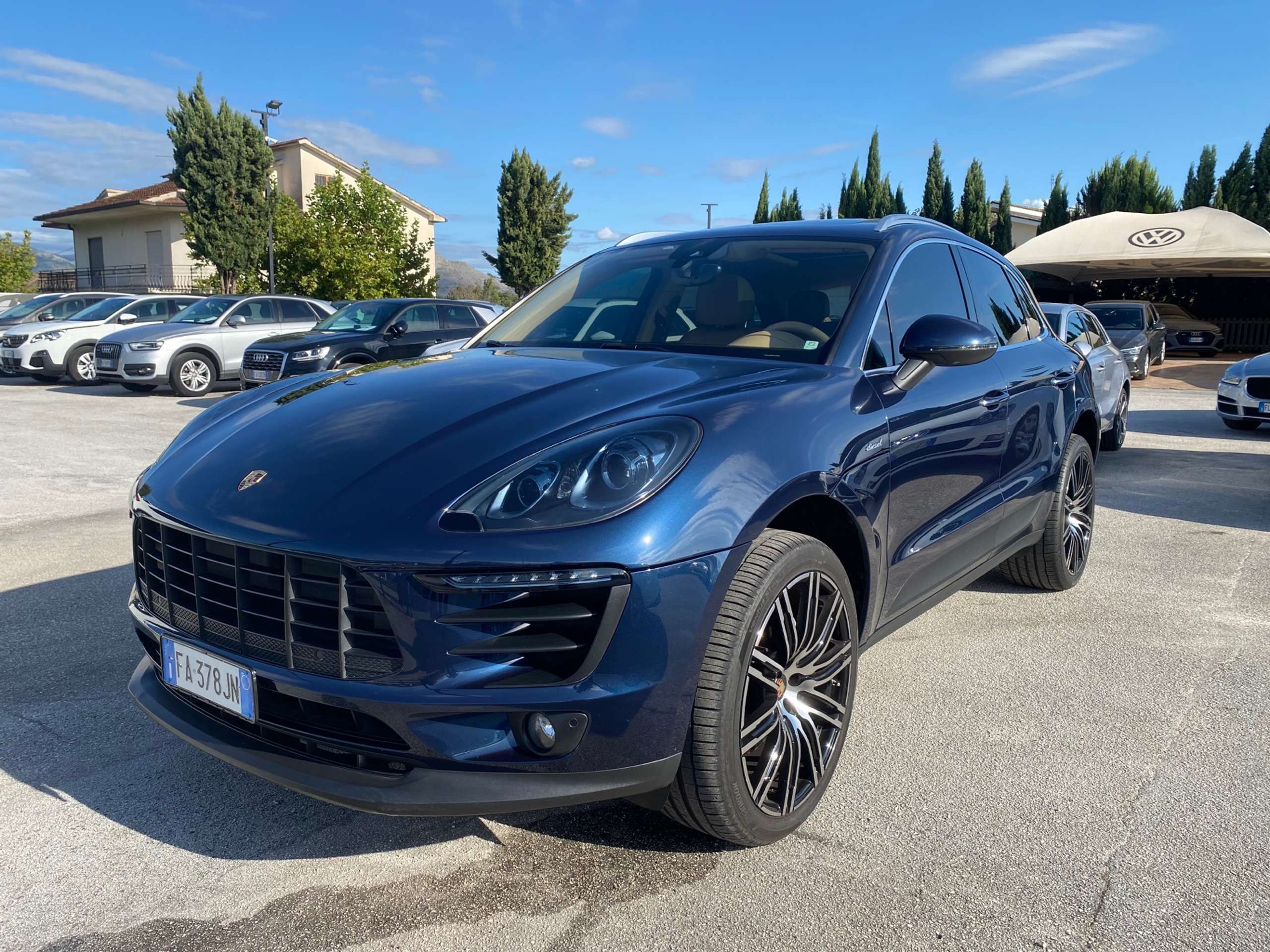 Porsche - Macan