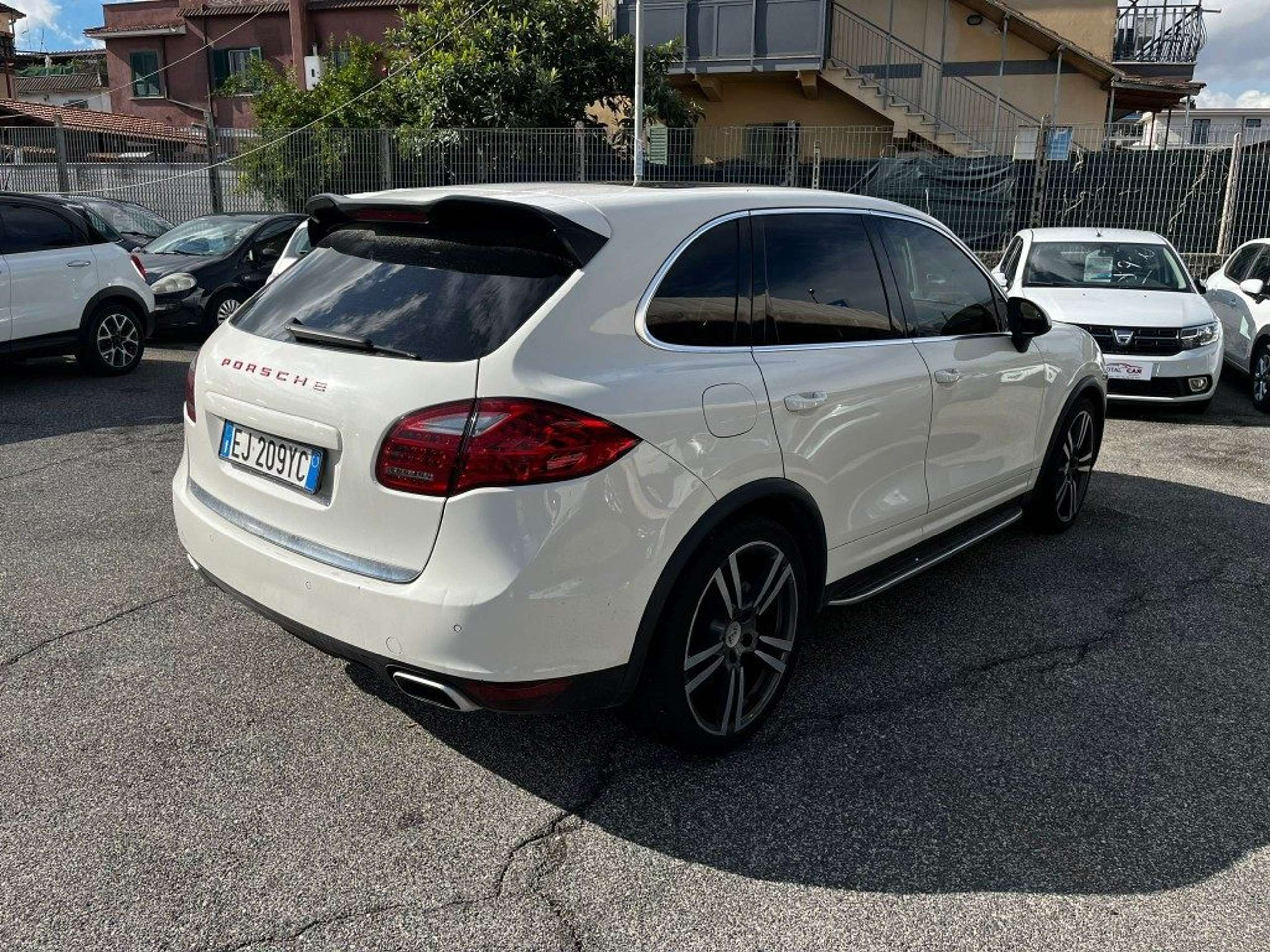 Porsche - Cayenne