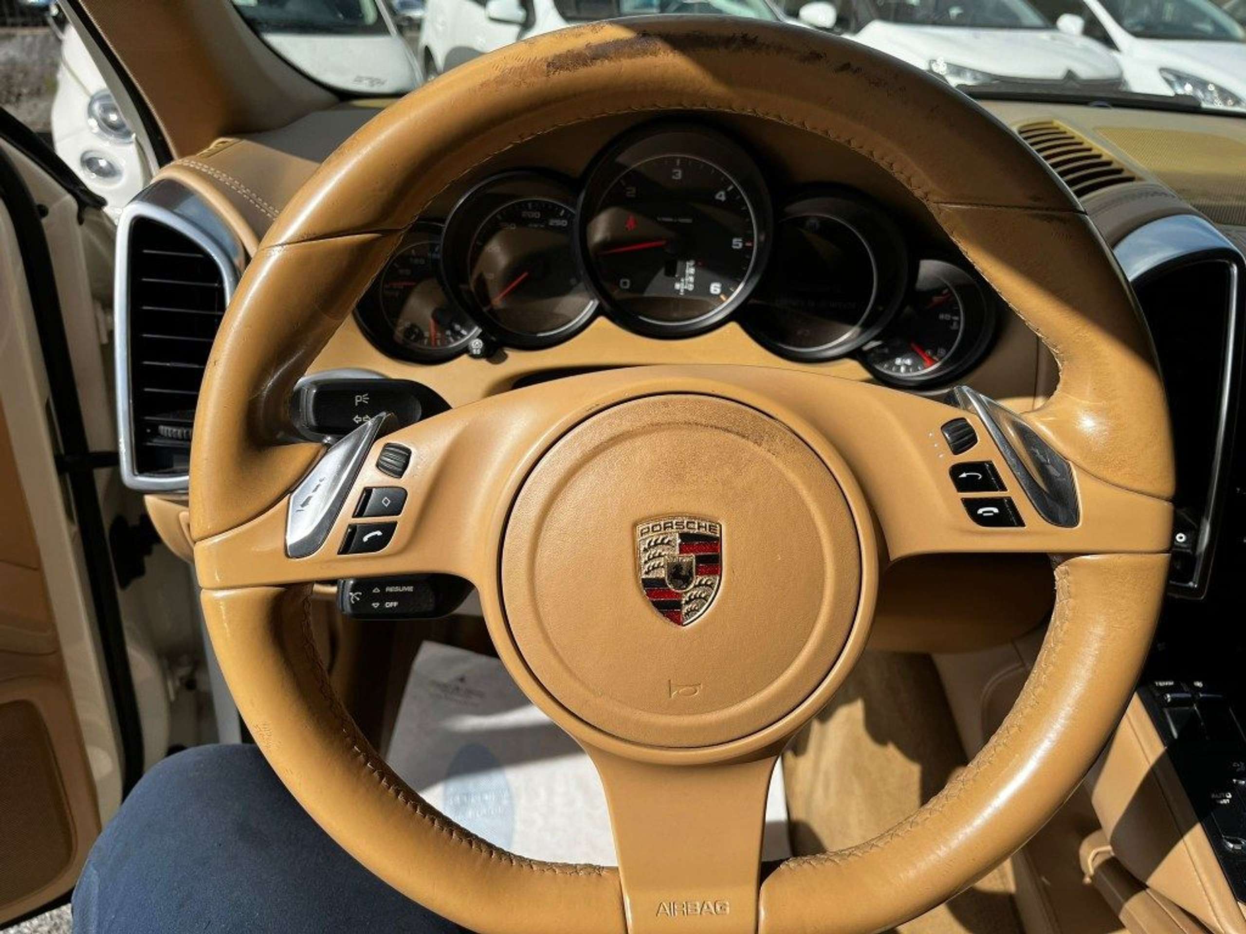 Porsche - Cayenne