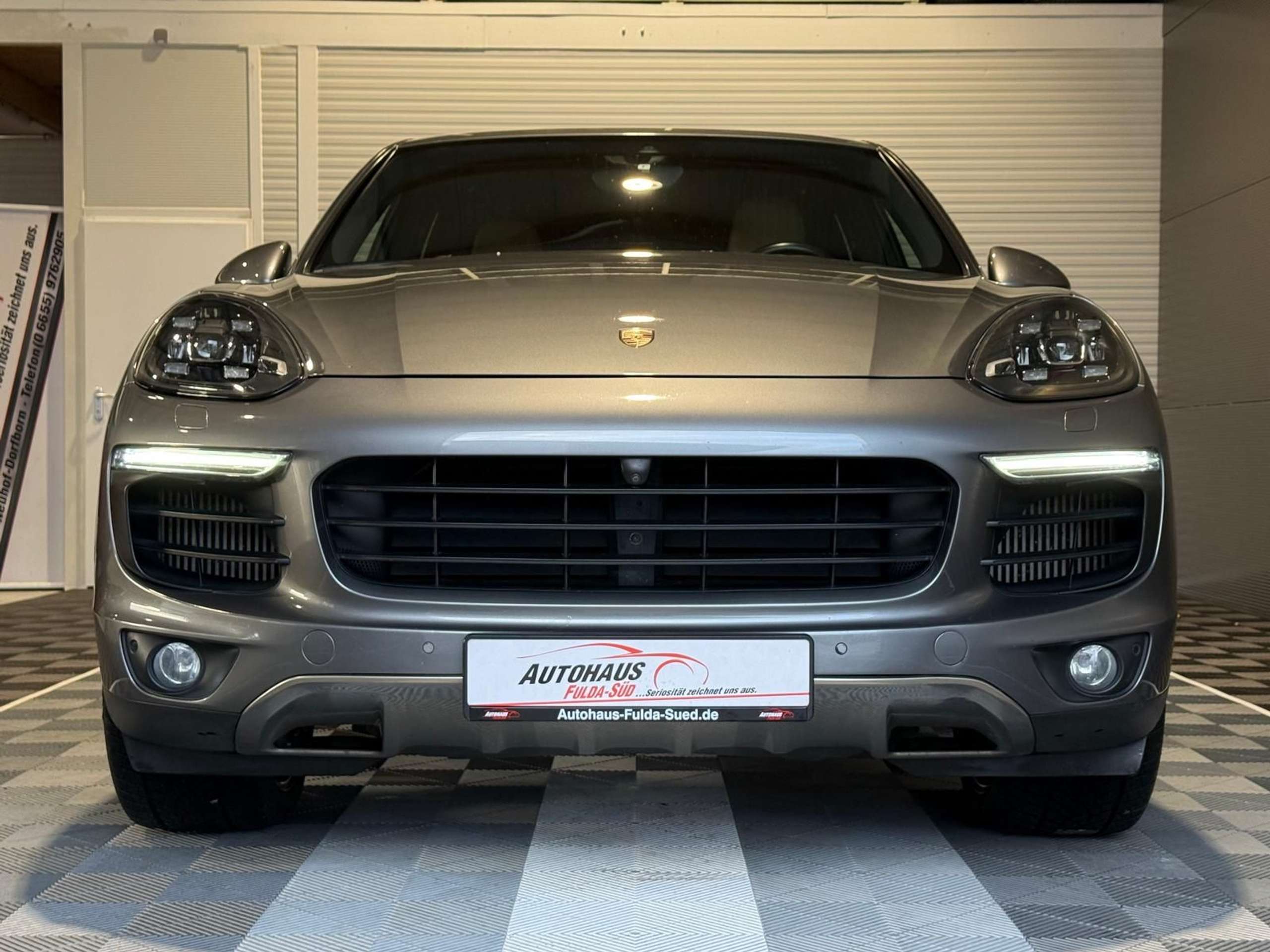 Porsche - Cayenne