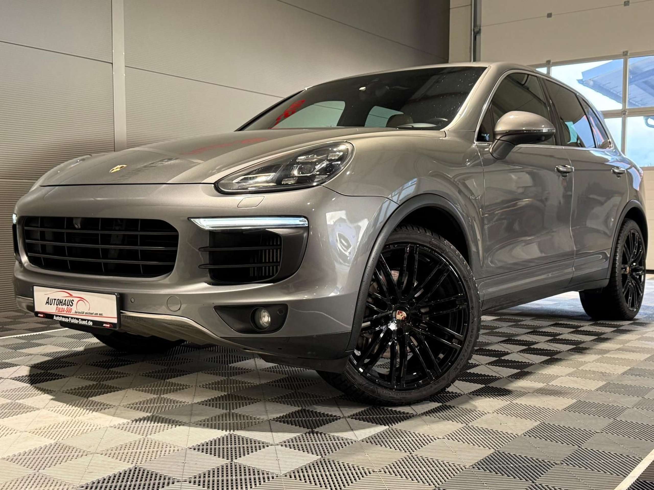 Porsche - Cayenne