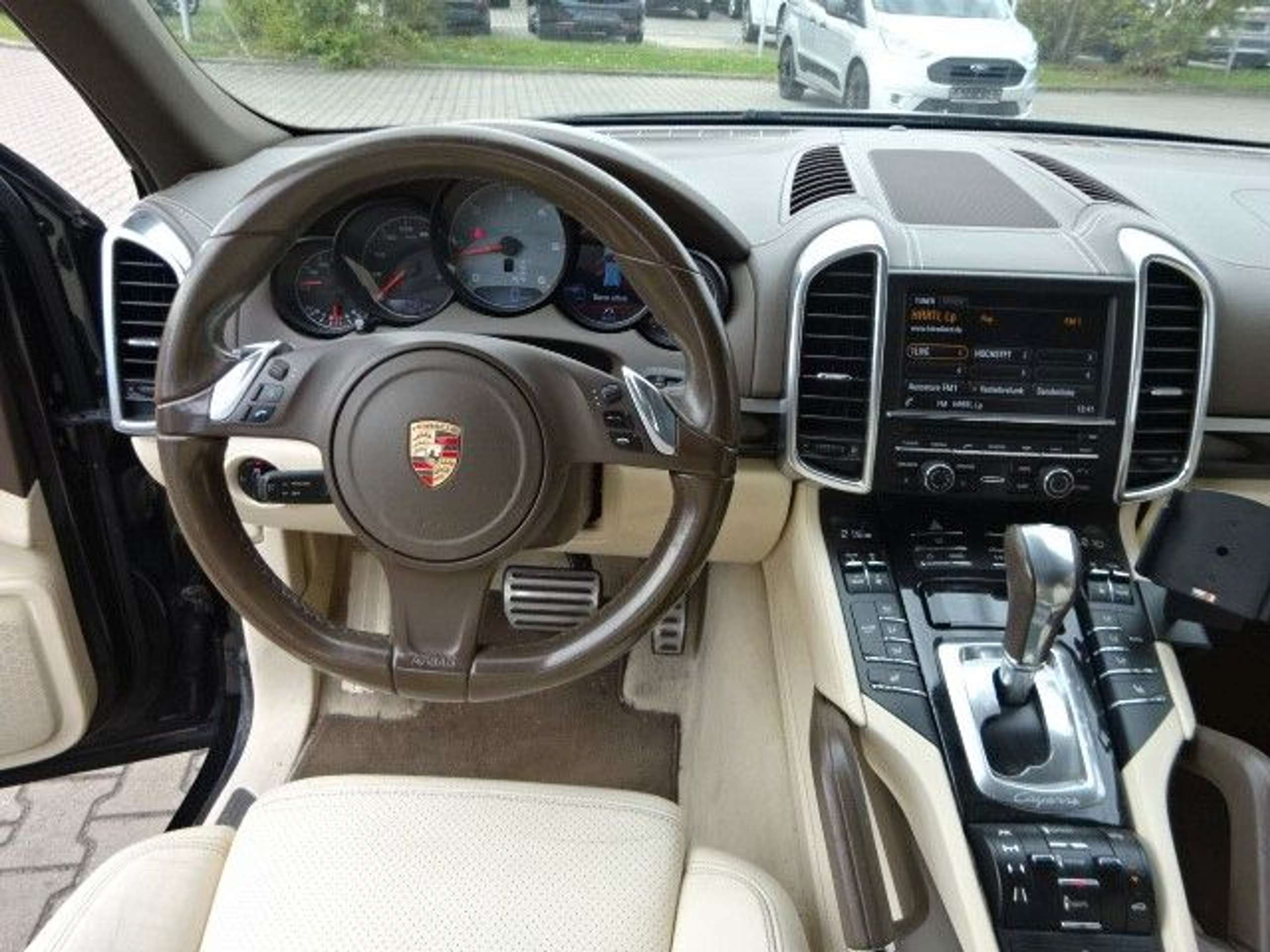 Porsche - Cayenne