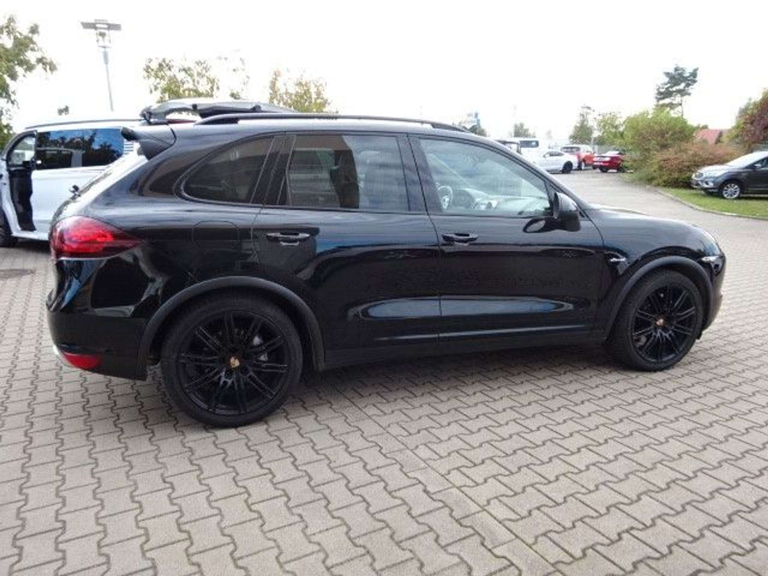 Porsche - Cayenne