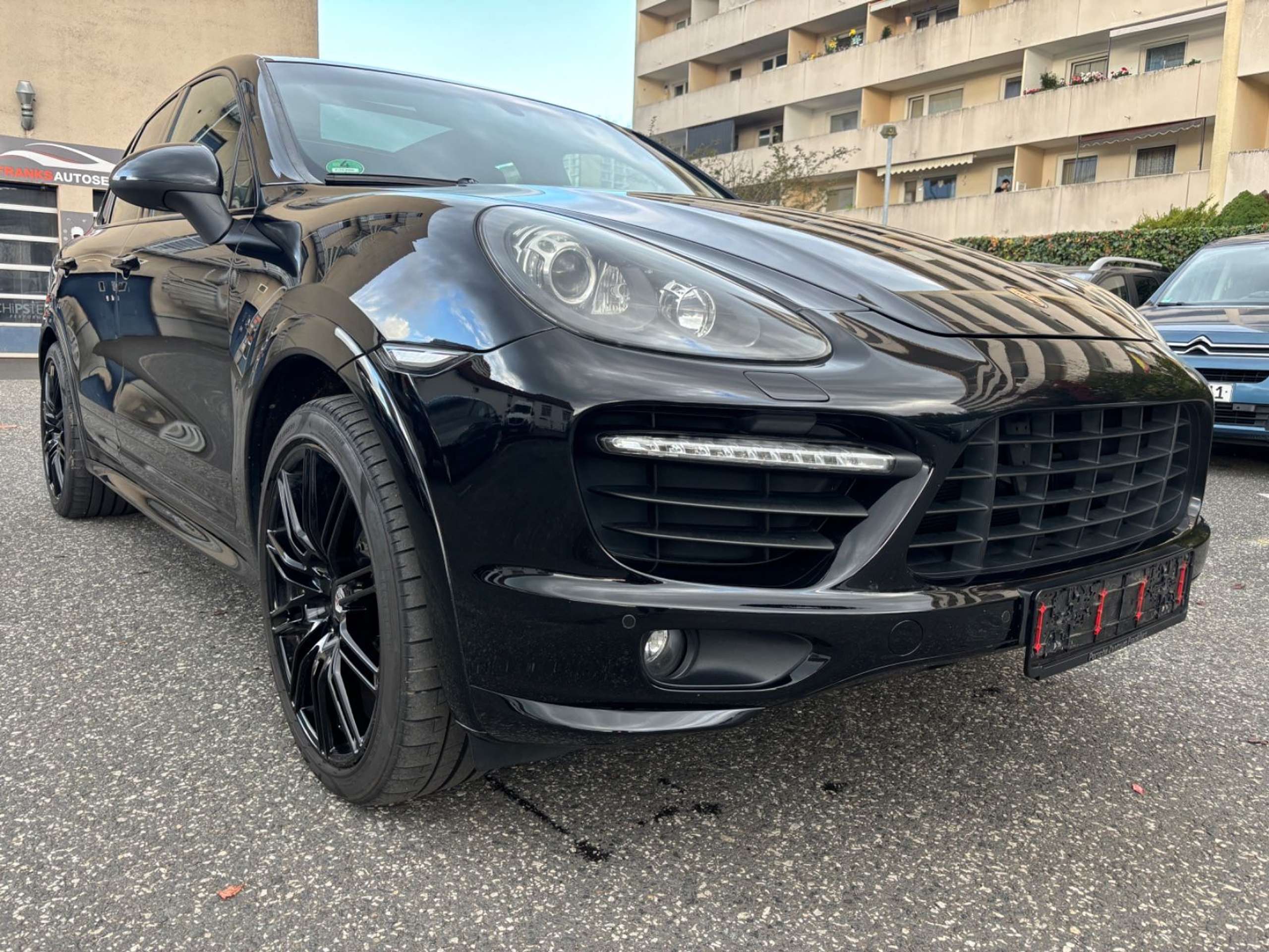 Porsche - Cayenne