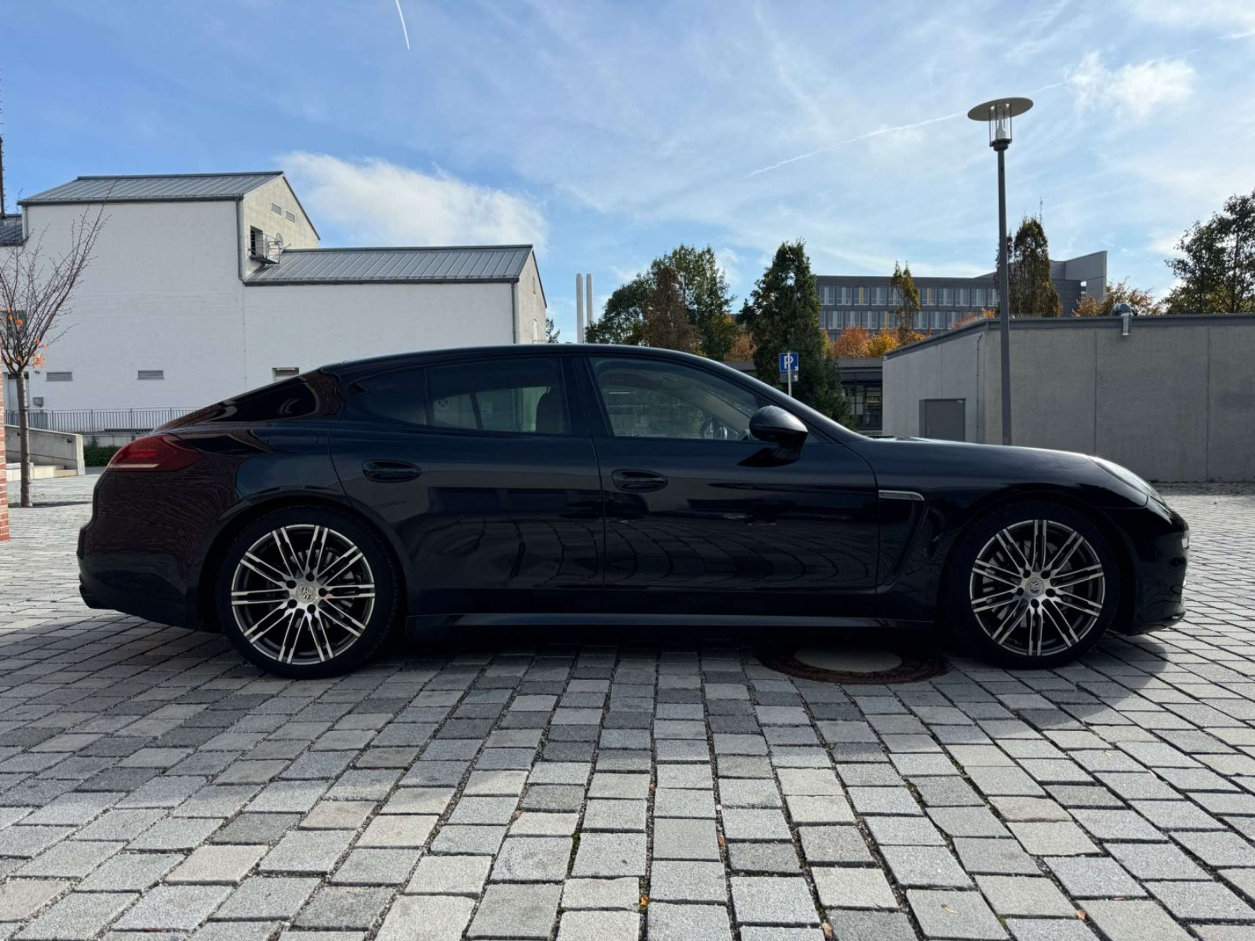 Porsche - Panamera