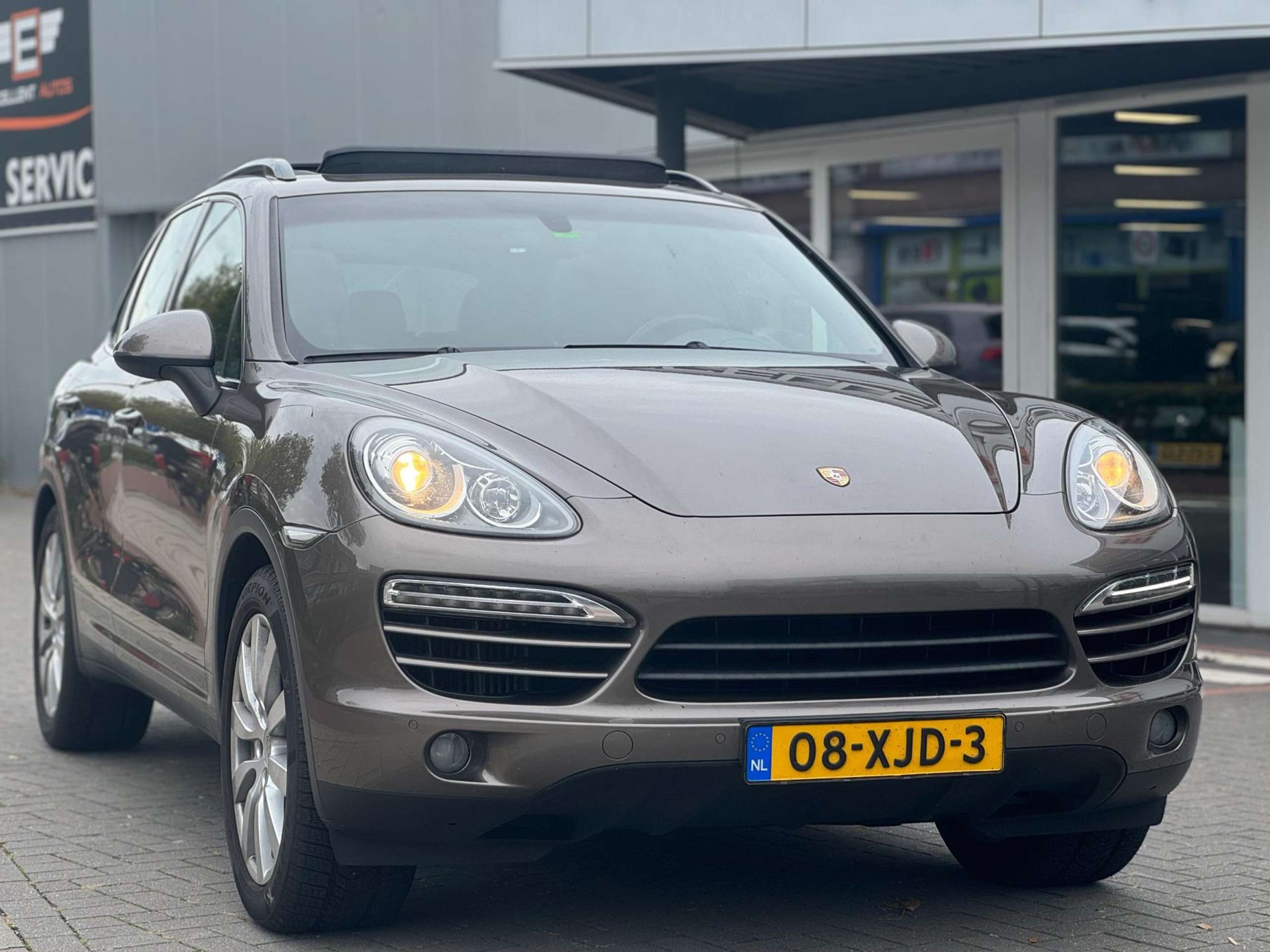 Porsche - Cayenne