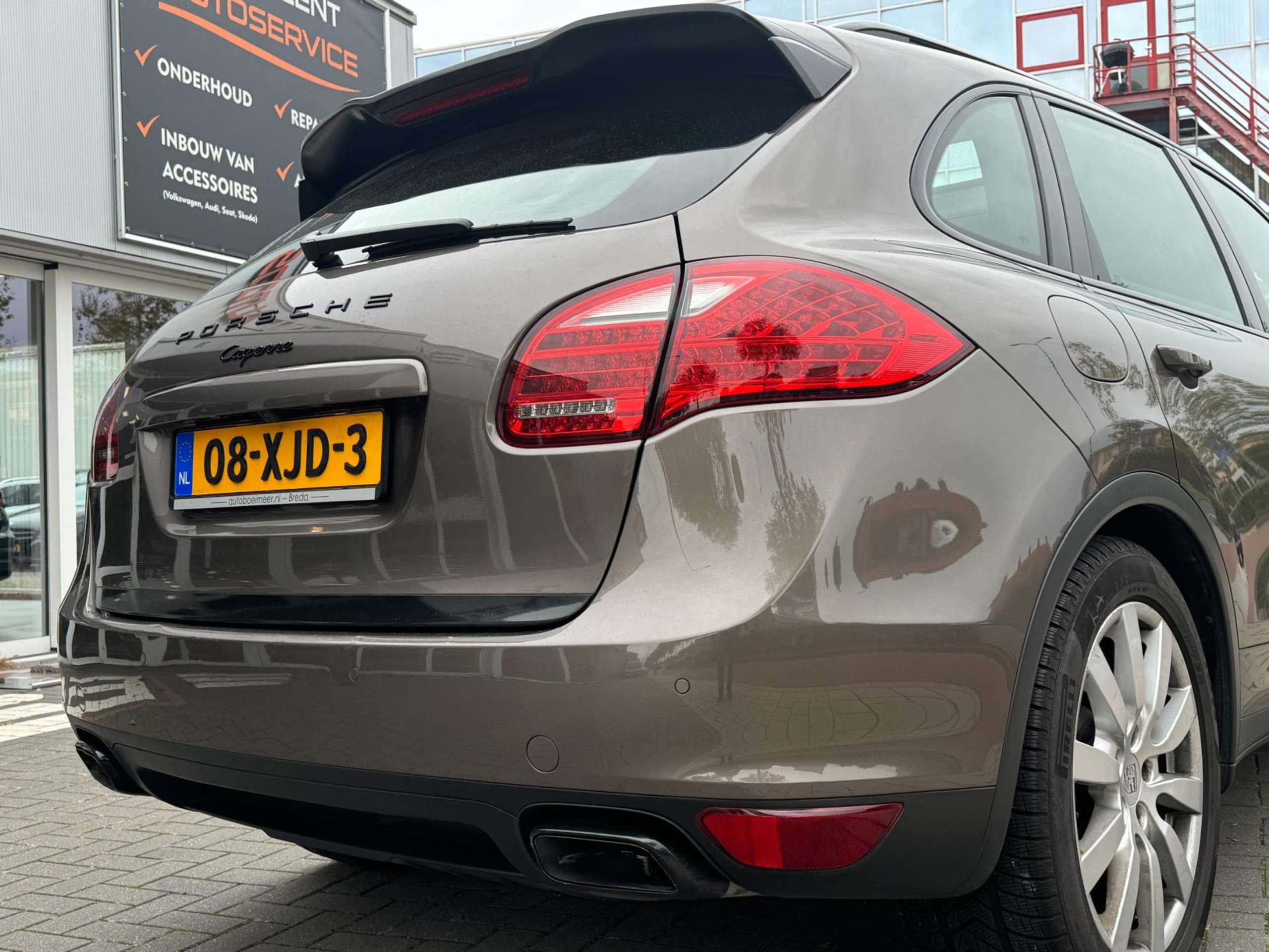 Porsche - Cayenne