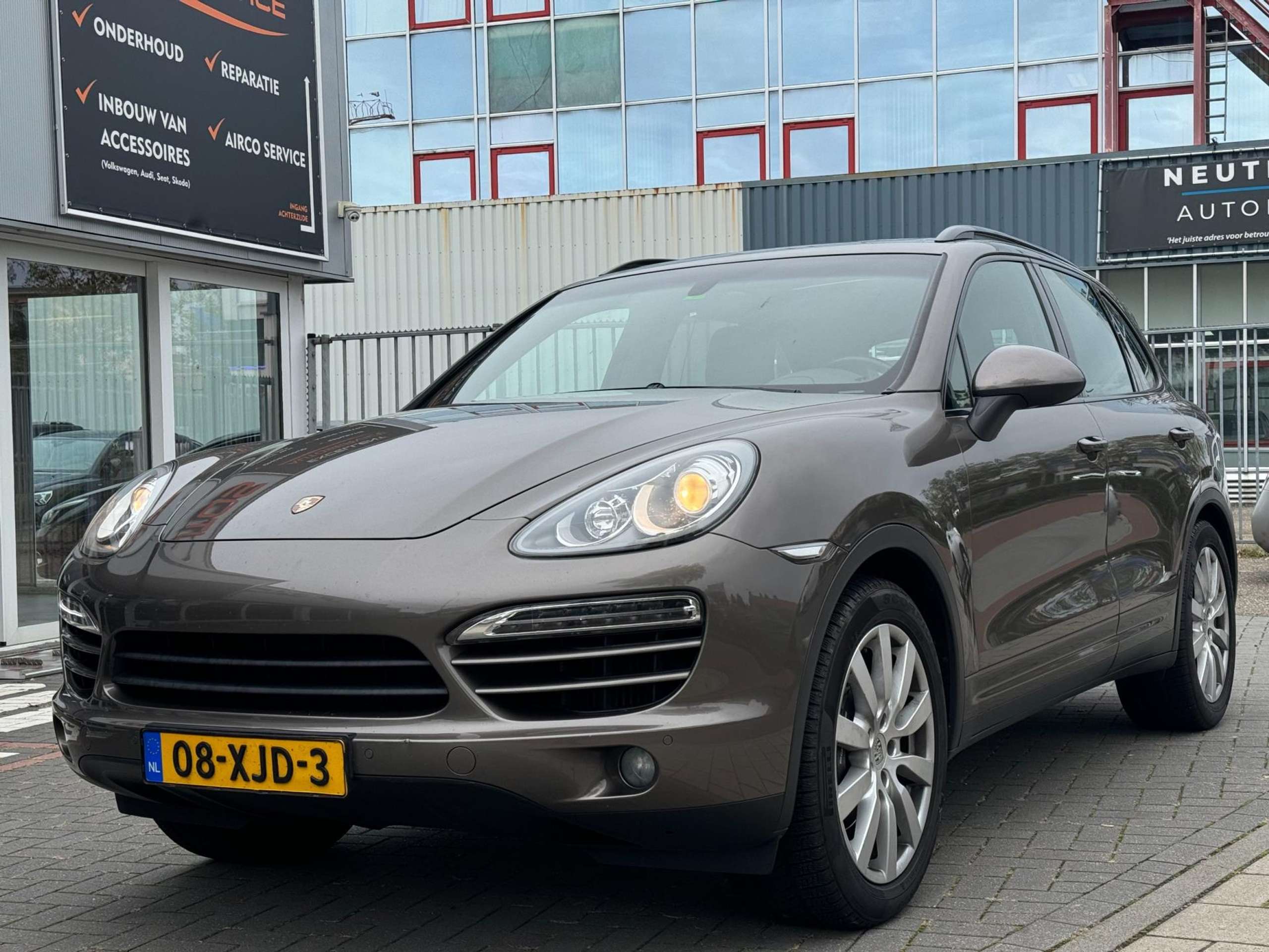 Porsche - Cayenne