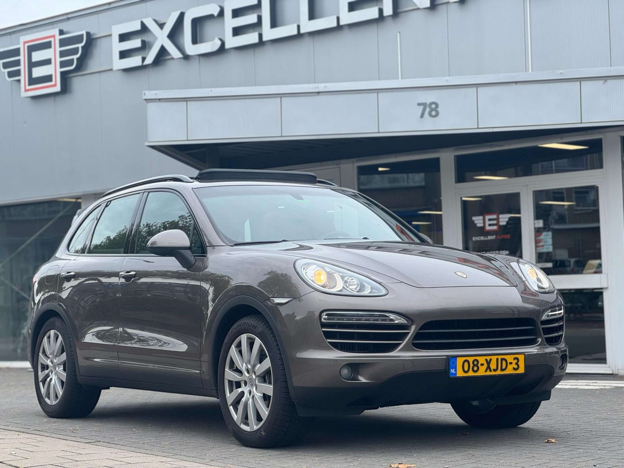 Porsche - Cayenne