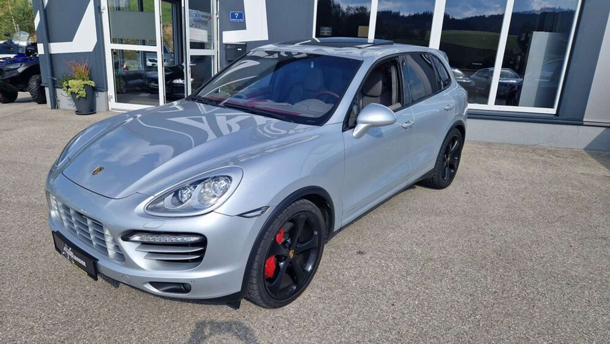 Porsche - Cayenne