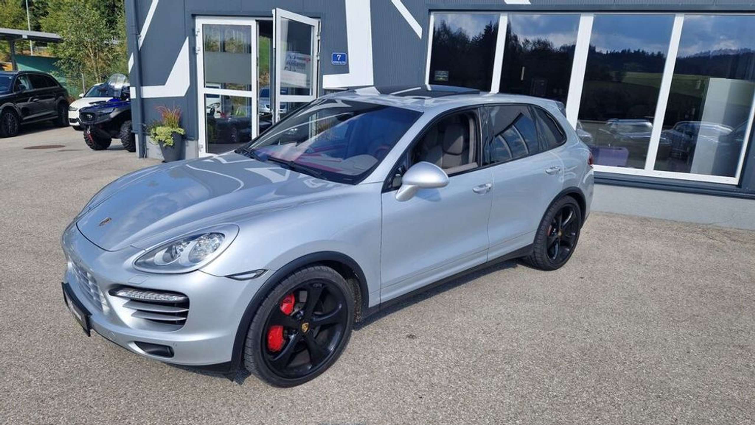 Porsche - Cayenne