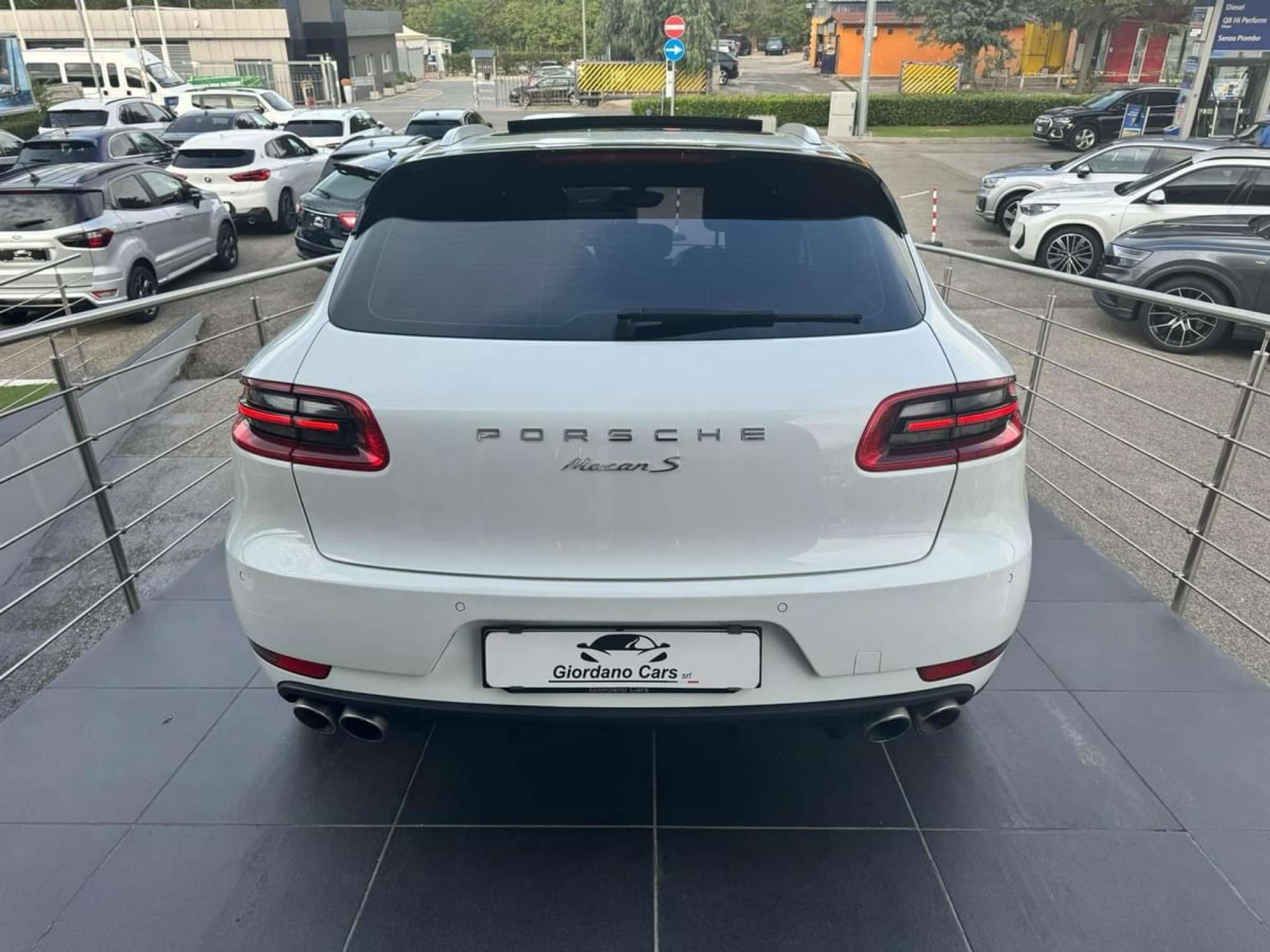 Porsche - Macan