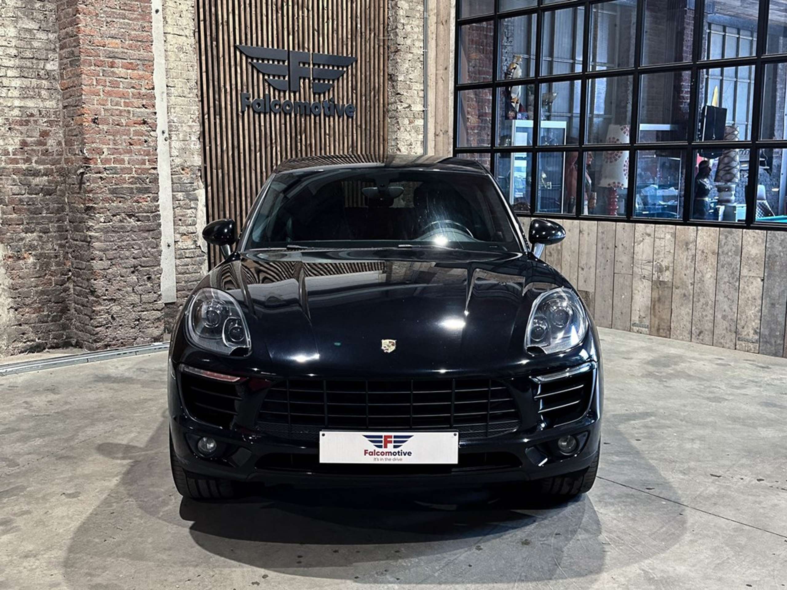 Porsche - Macan