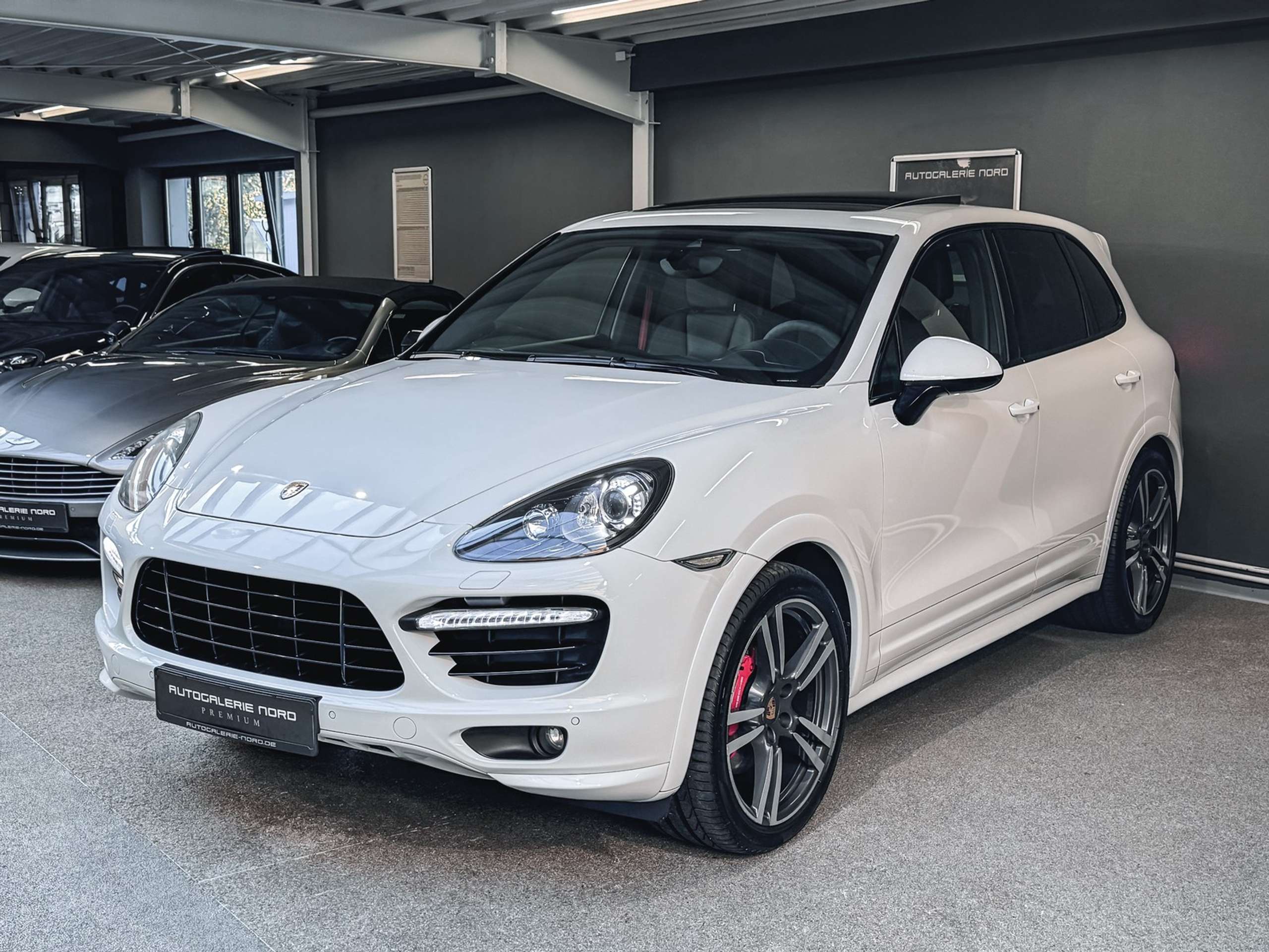 Porsche - Cayenne