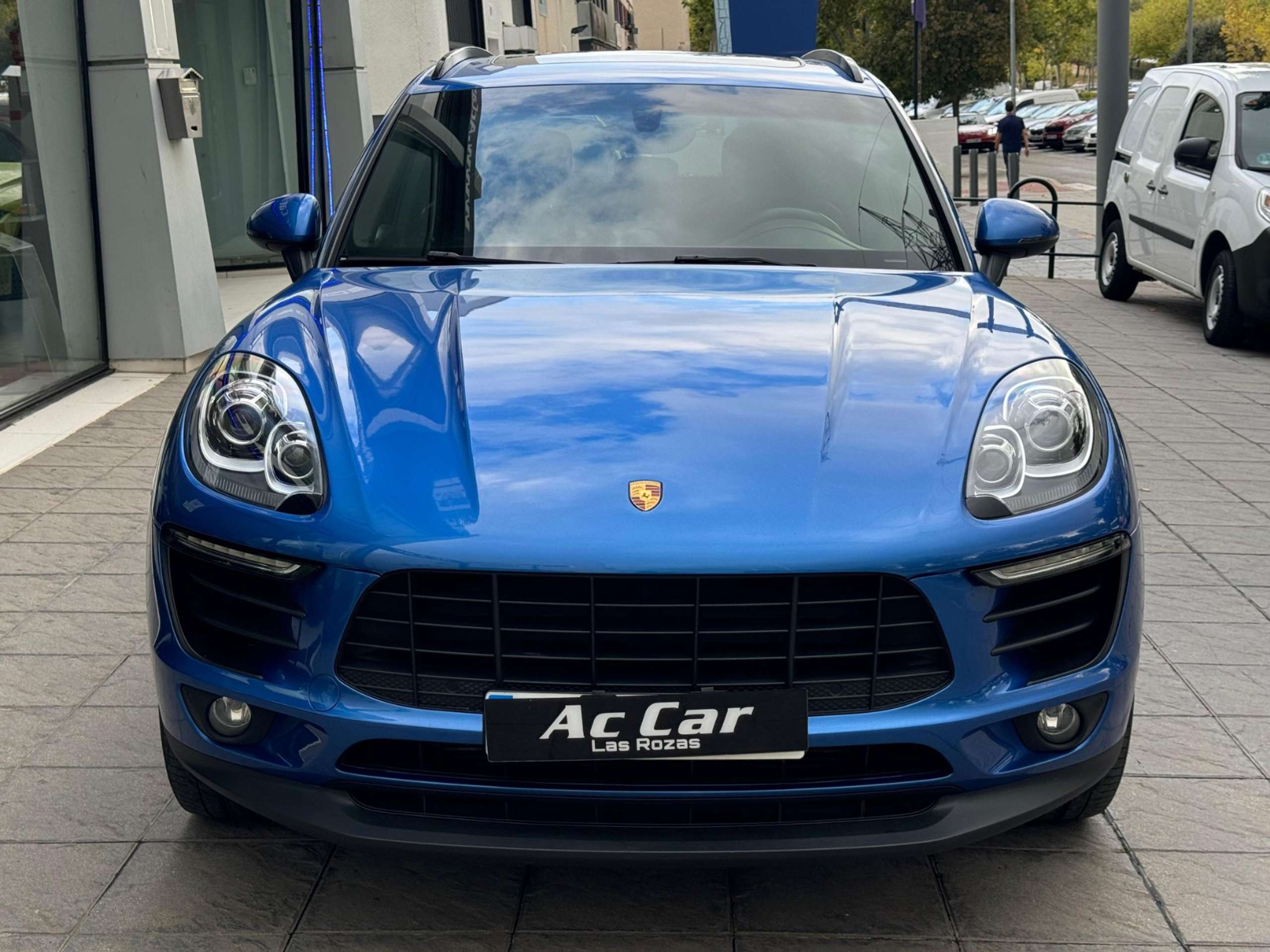 Porsche - Macan