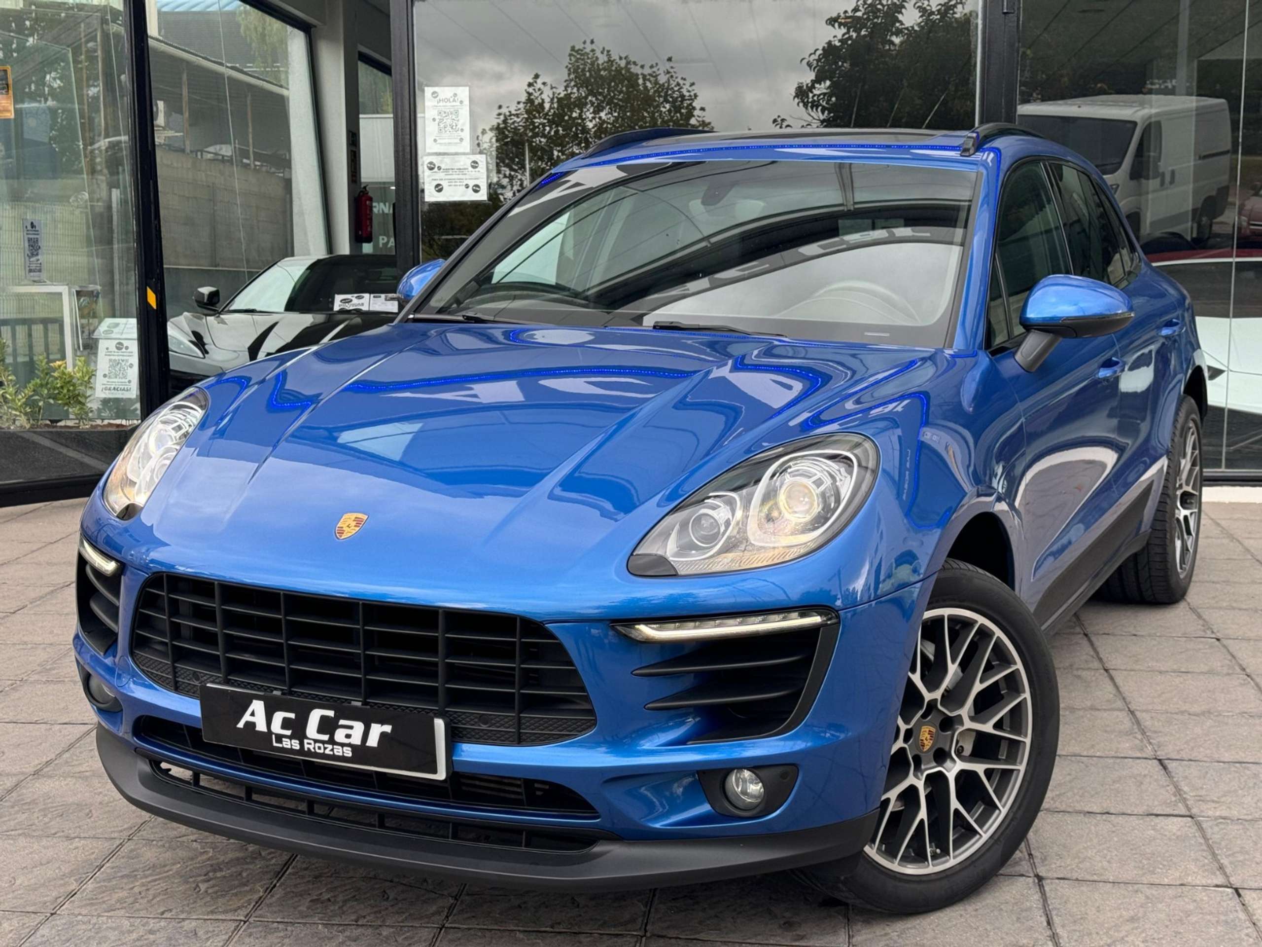 Porsche - Macan