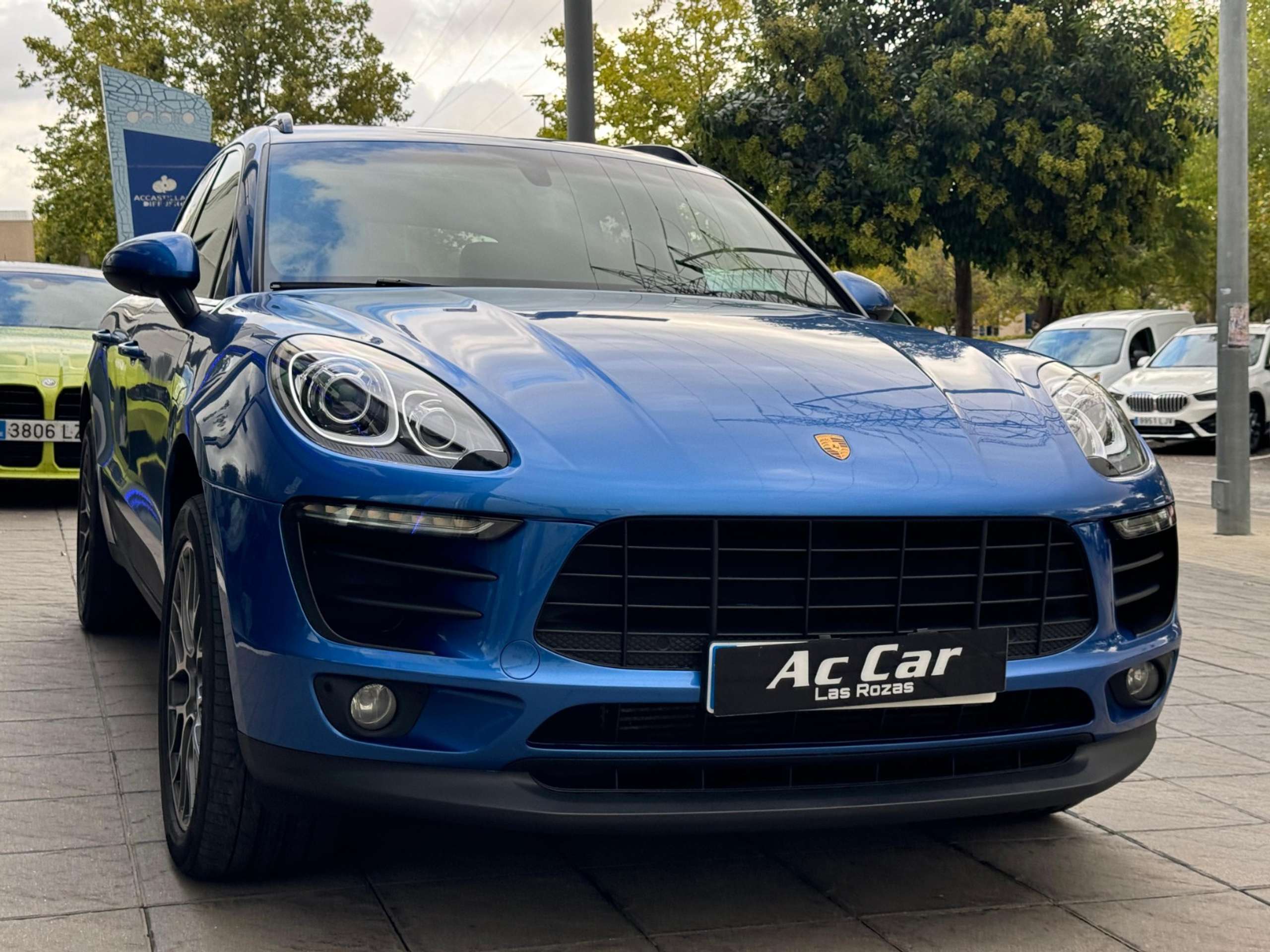 Porsche - Macan