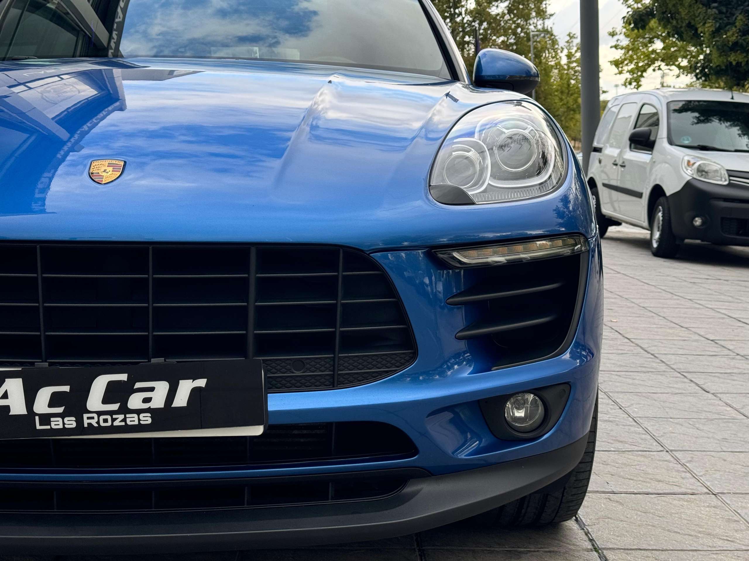 Porsche - Macan