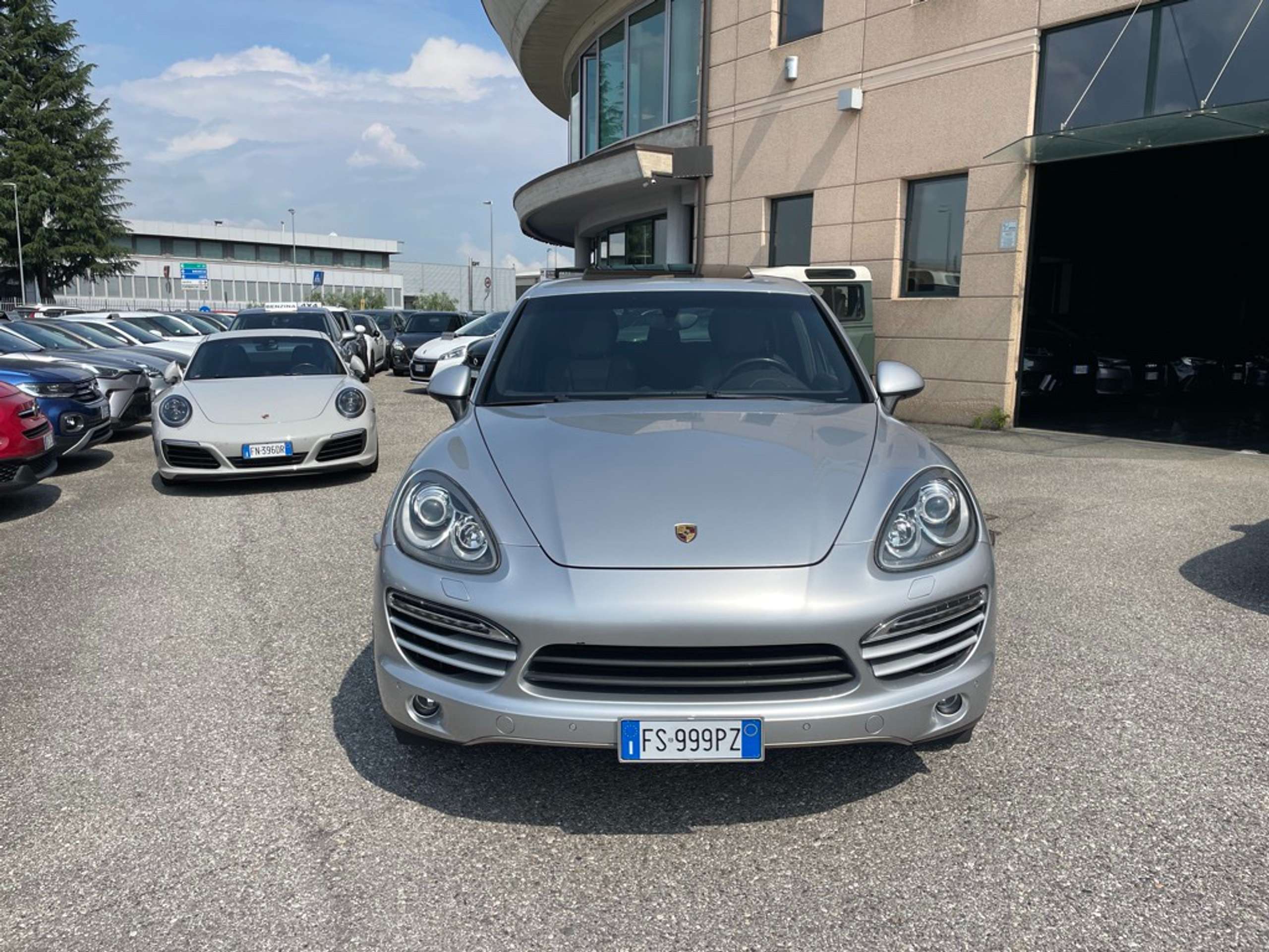 Porsche - Cayenne