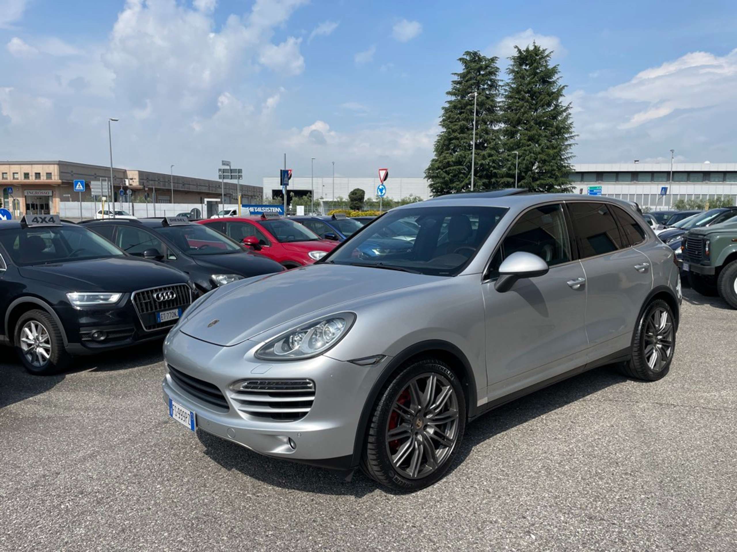 Porsche - Cayenne