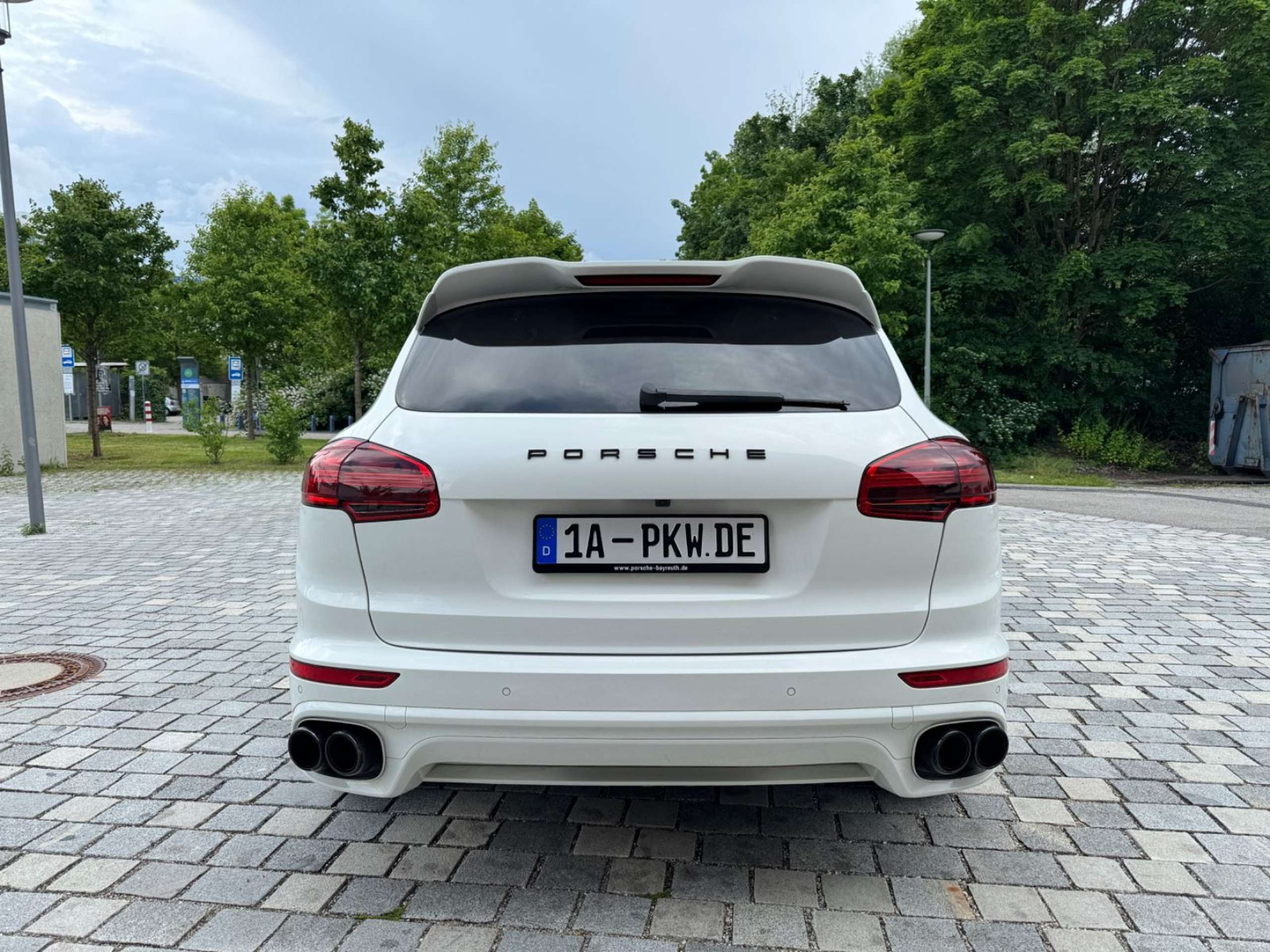 Porsche - Cayenne